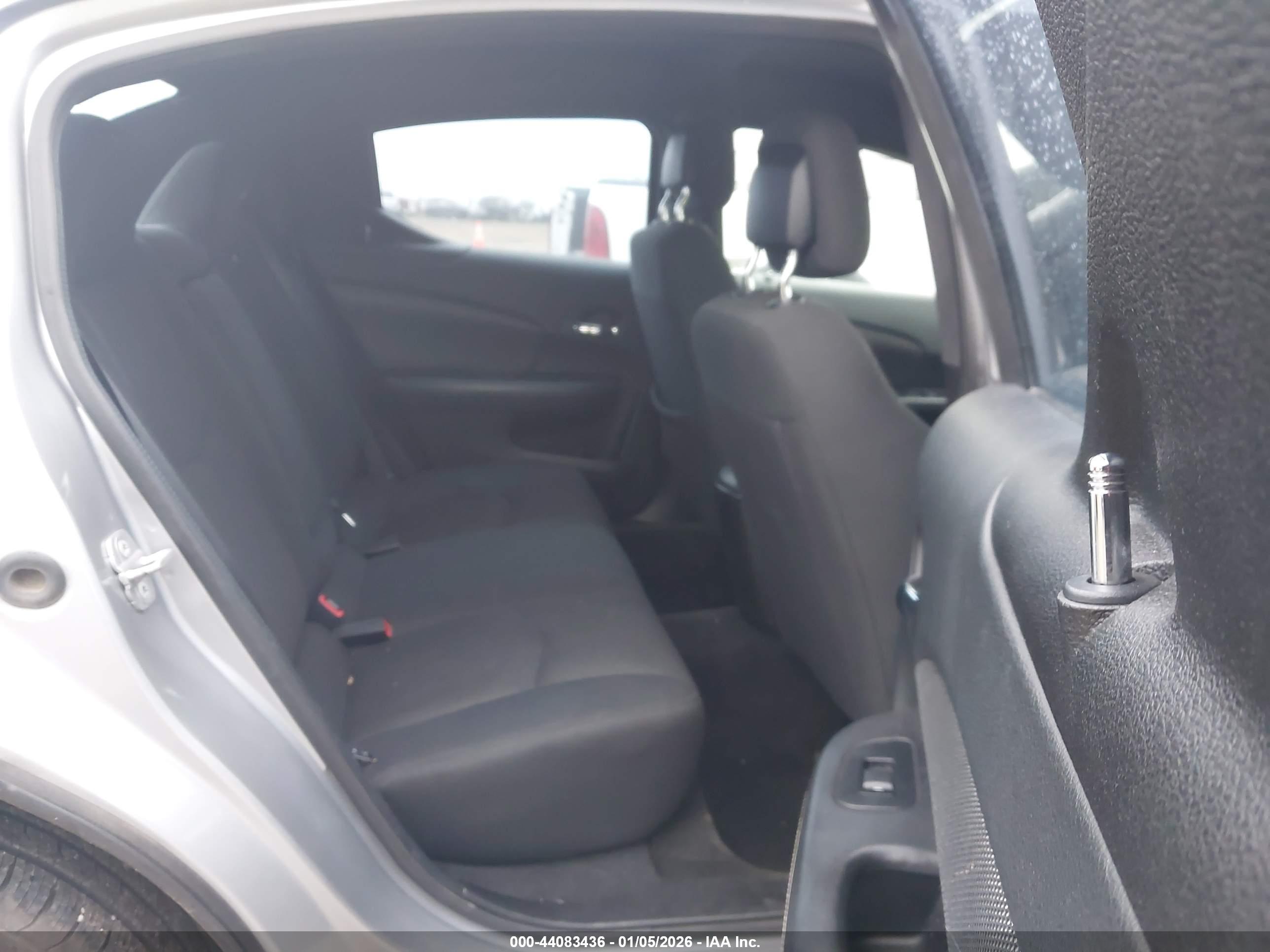 DODGE AVENGER image 8