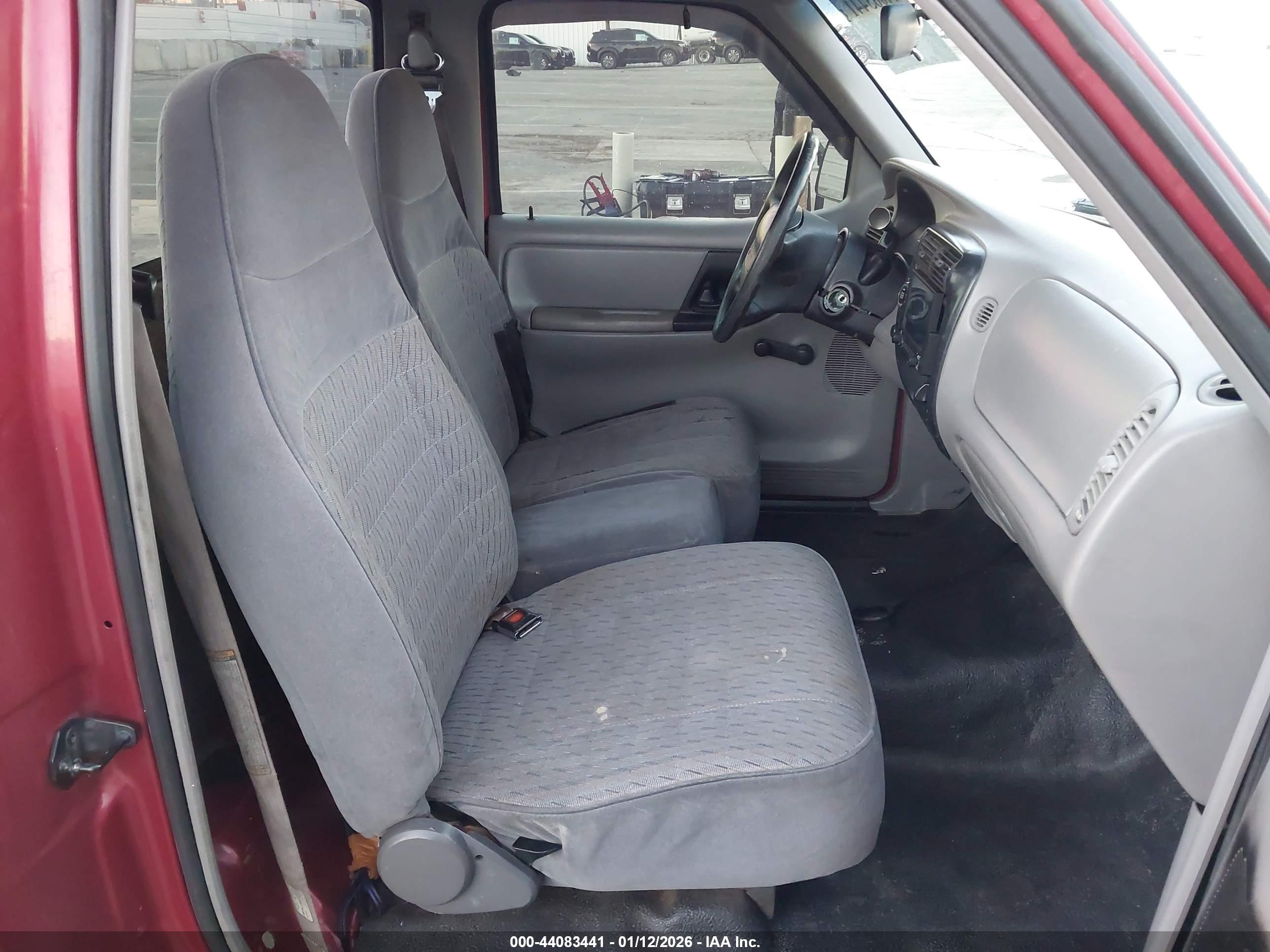 MAZDA B2300 image 8