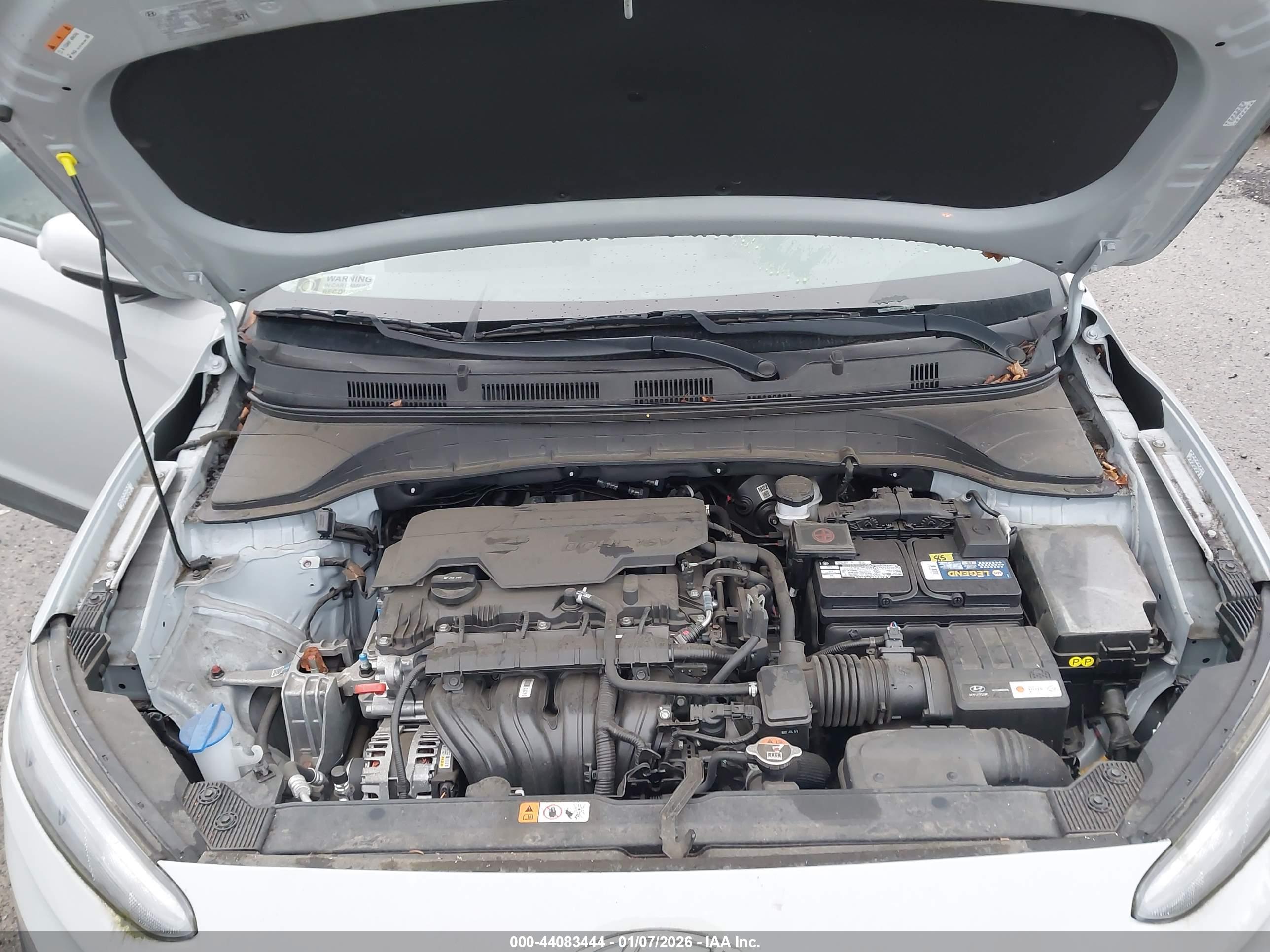 HYUNDAI KONA image 10