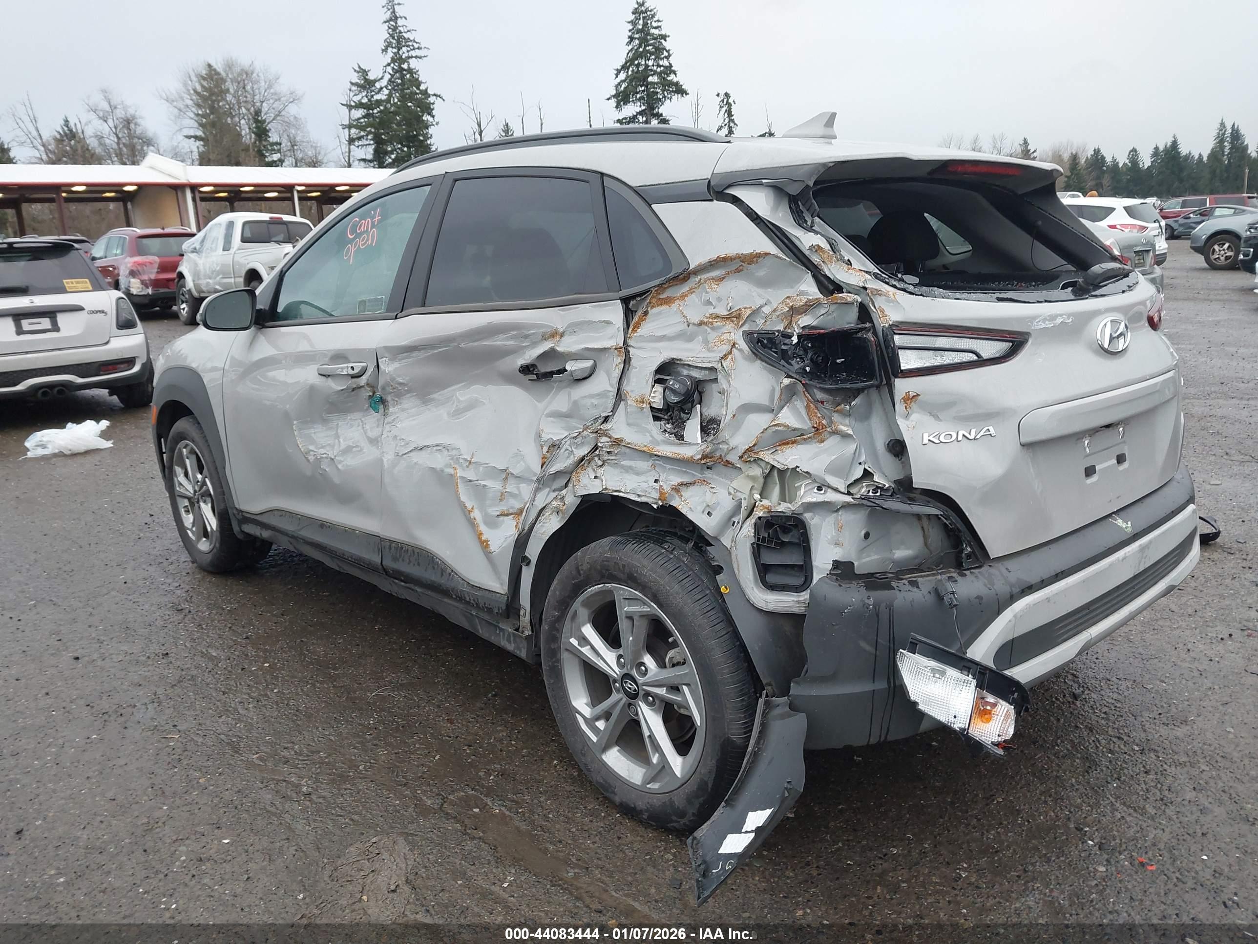 HYUNDAI KONA image 3