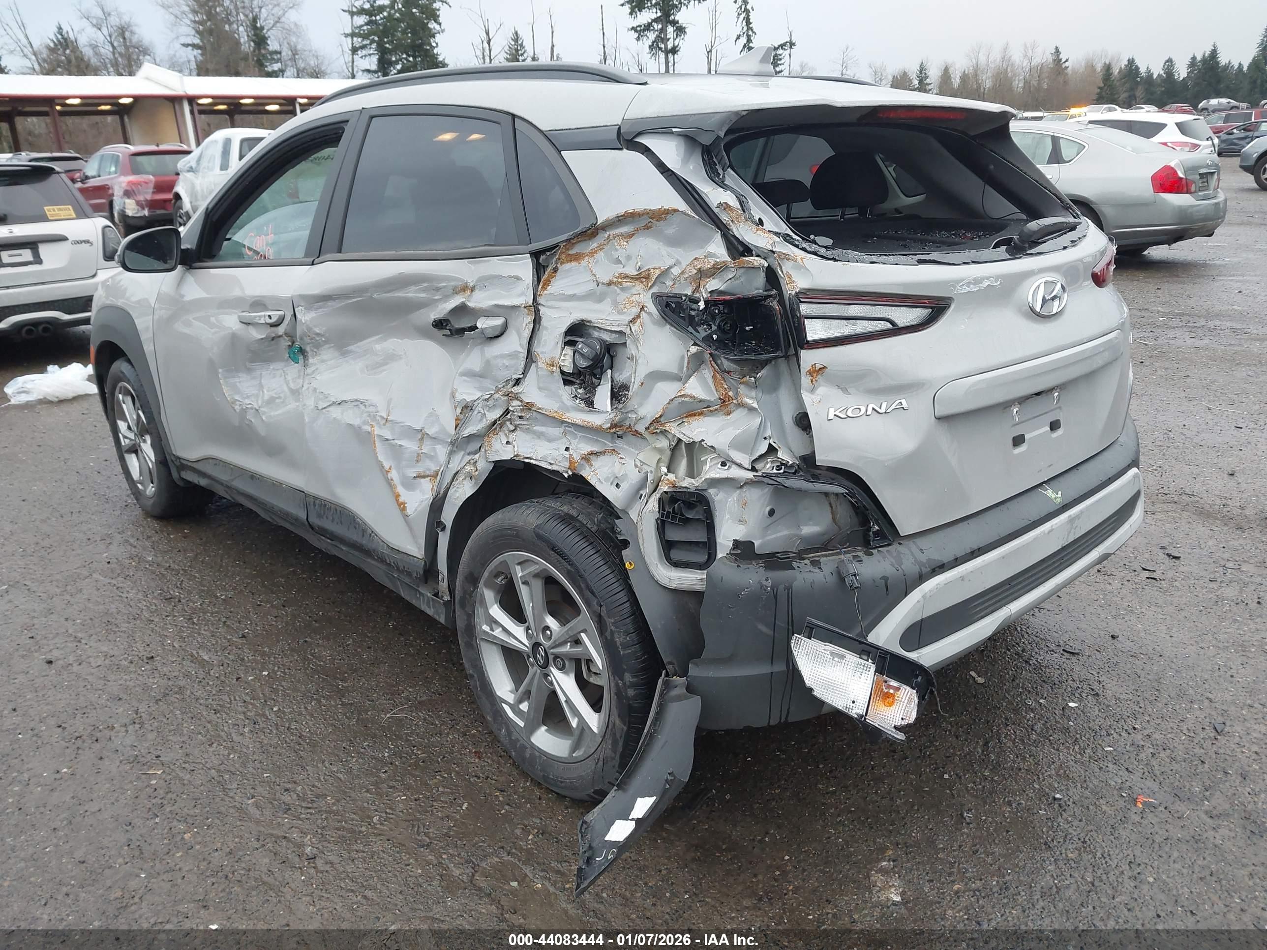 HYUNDAI KONA image 6