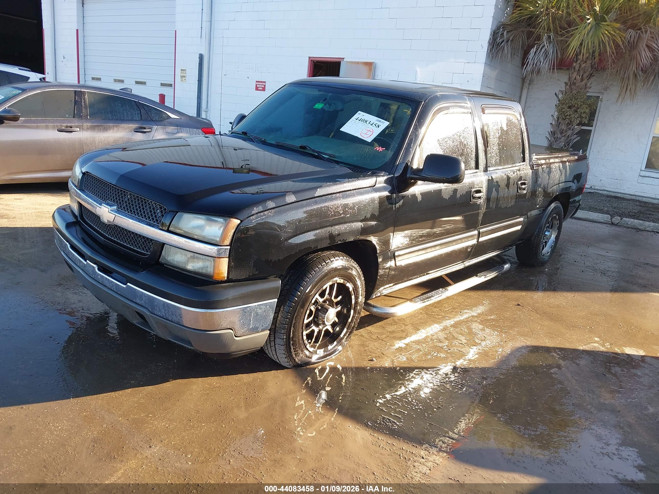 CHEVROLET SILVERADO image 2