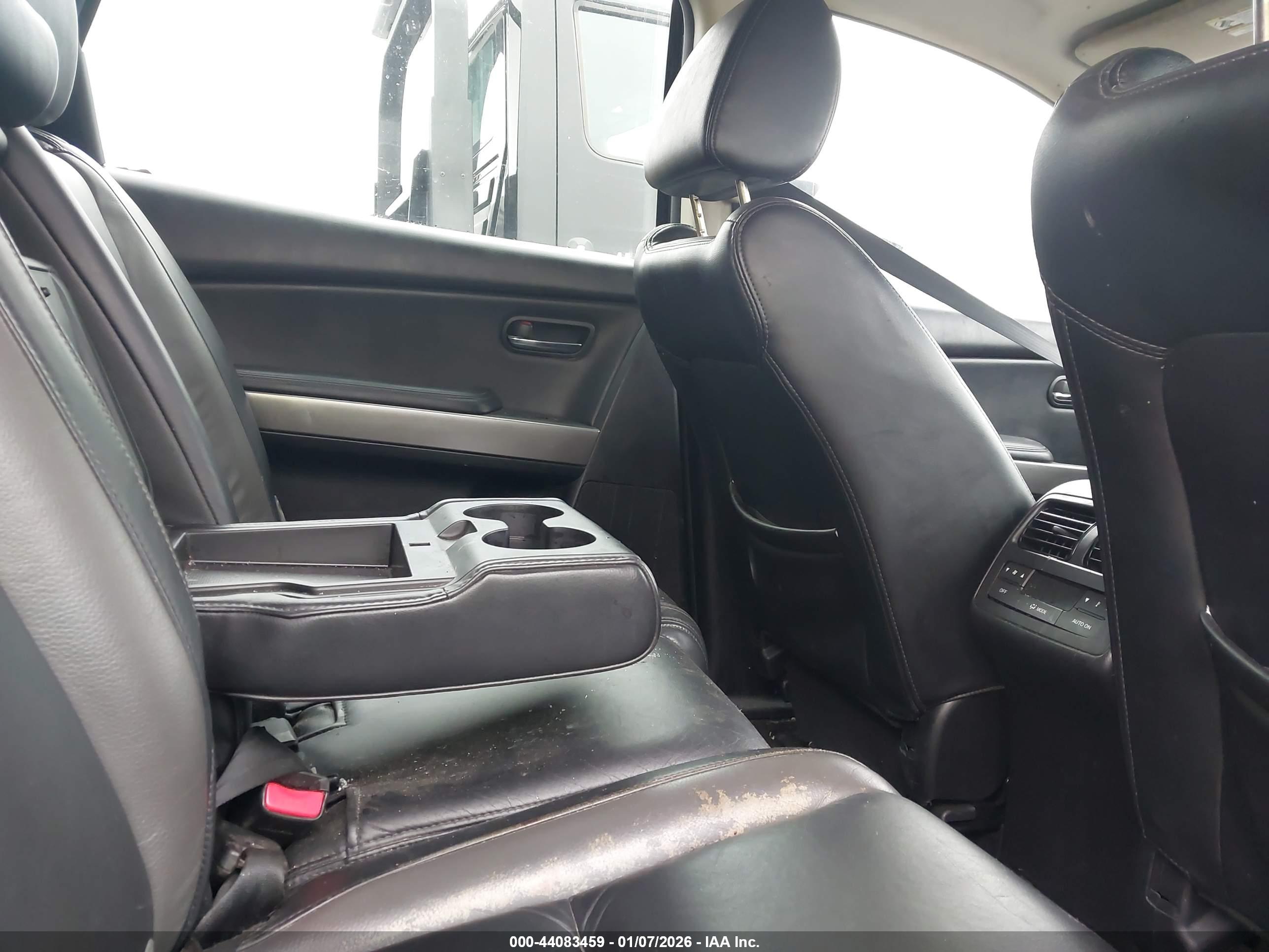 MAZDA CX-9 image 8