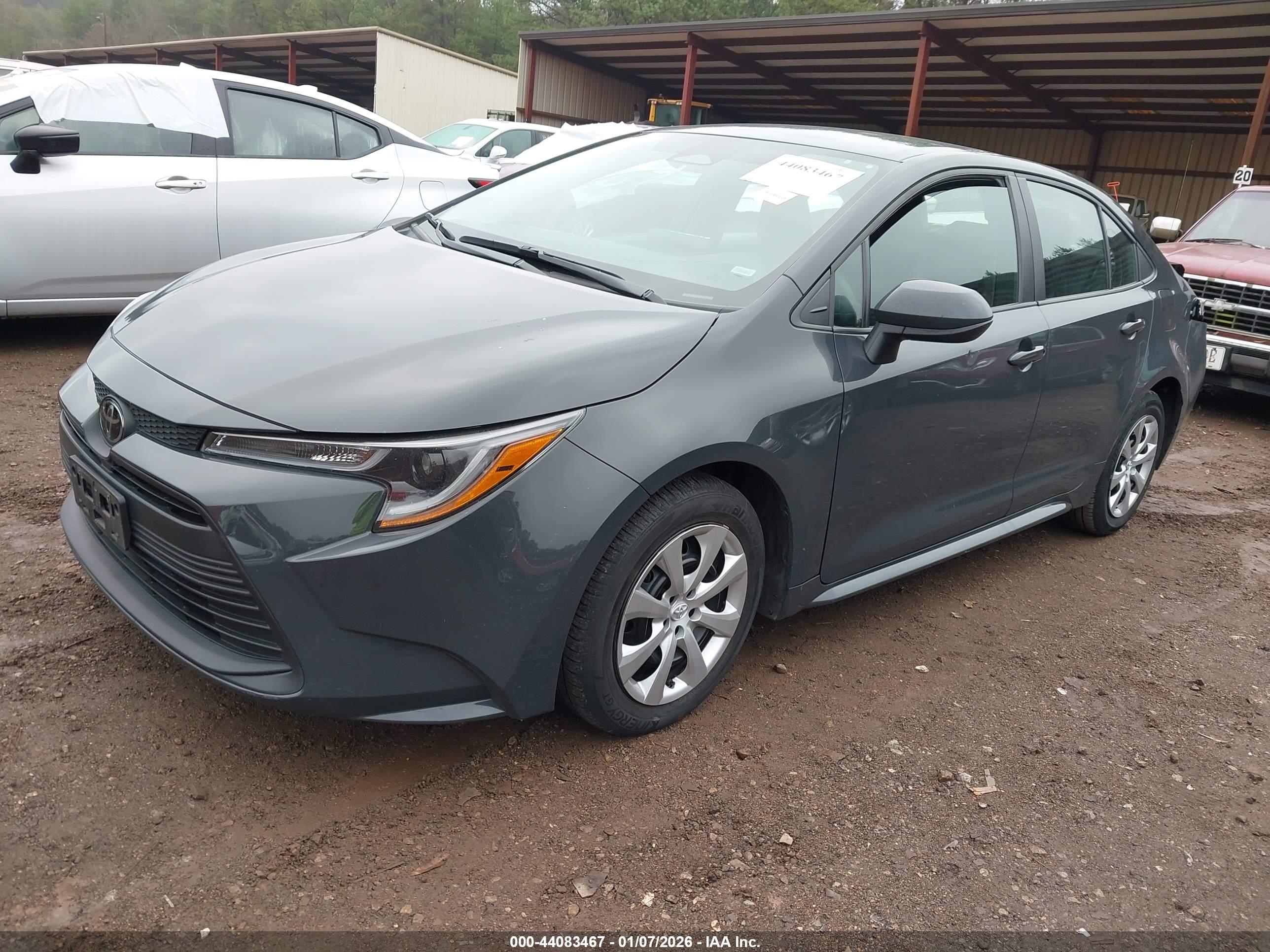 TOYOTA COROLLA image 2