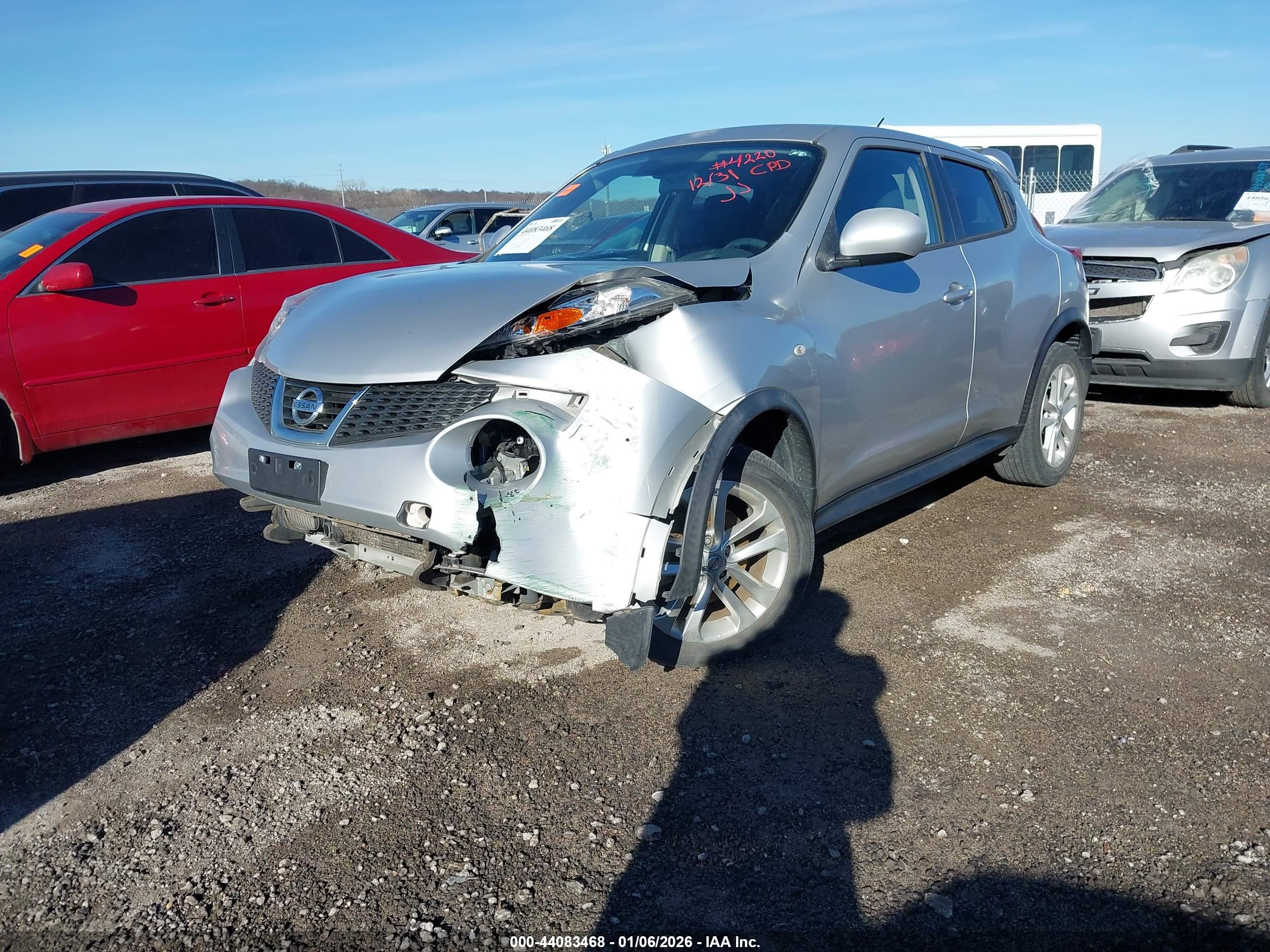 NISSAN JUKE image 2