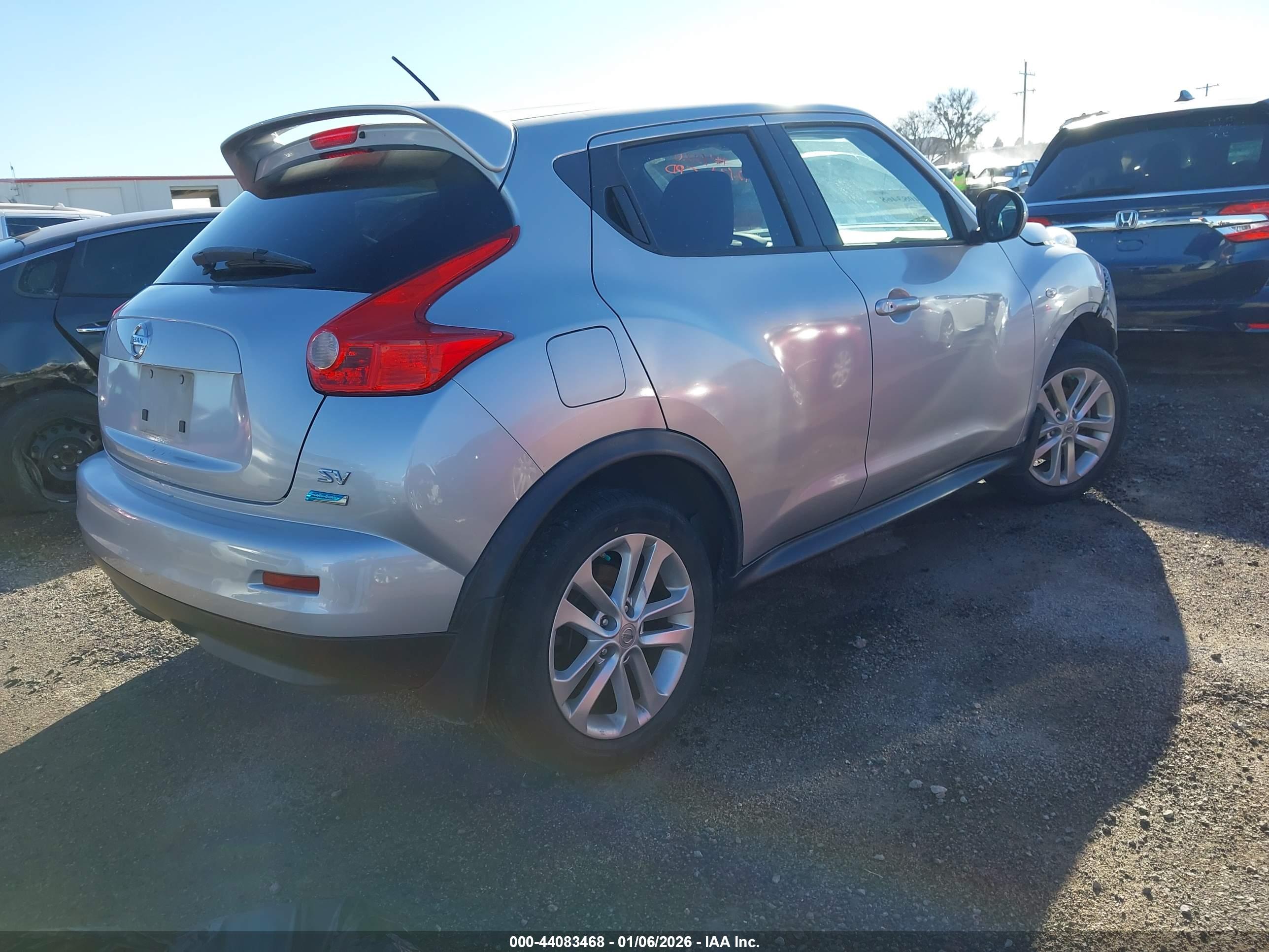 NISSAN JUKE image 4
