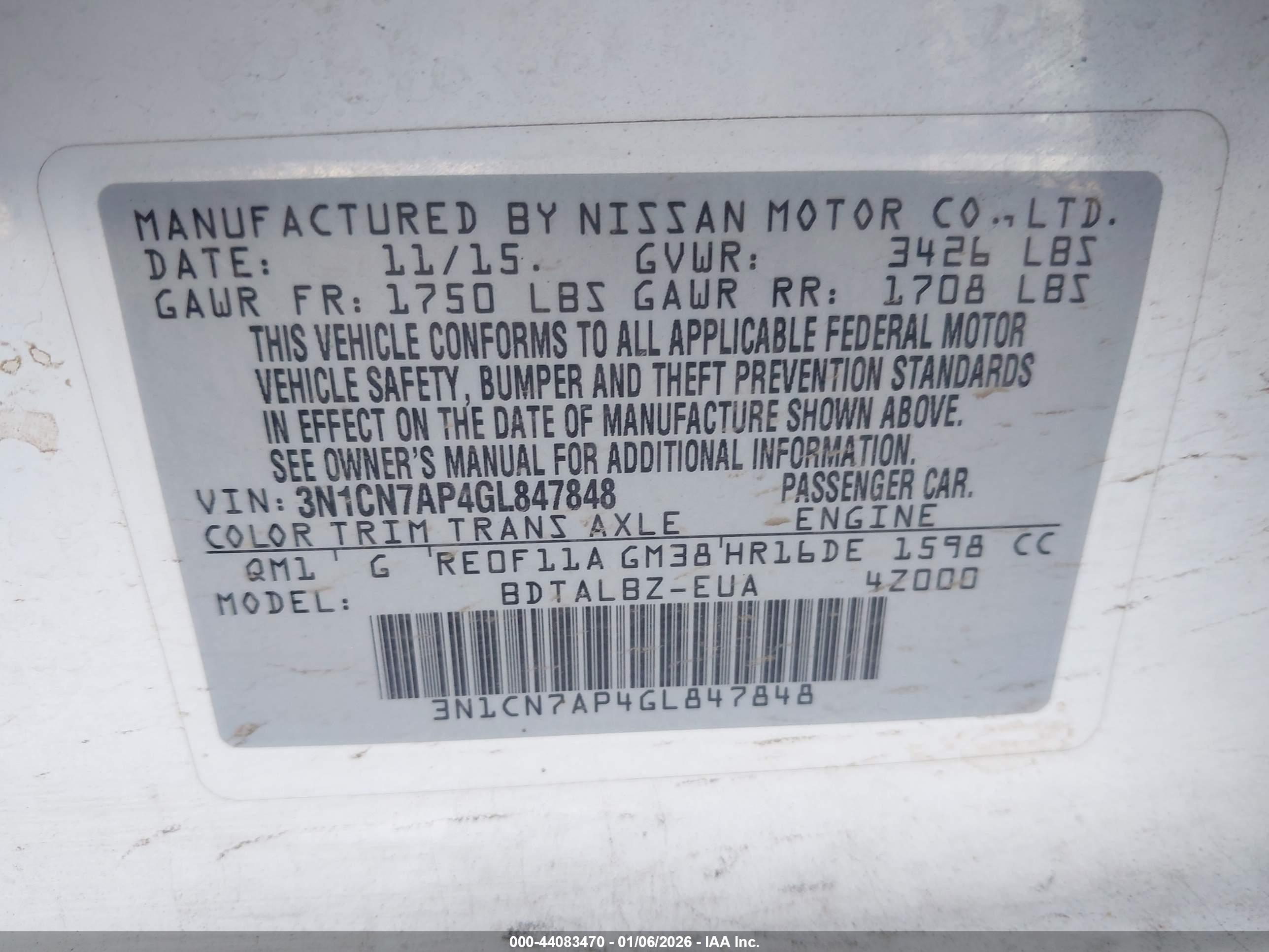 NISSAN VERSA image 9