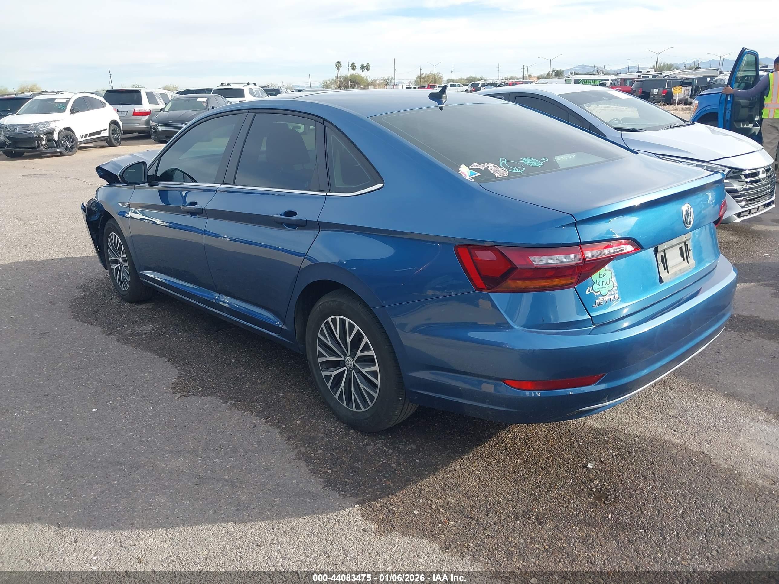 VOLKSWAGEN JETTA image 3
