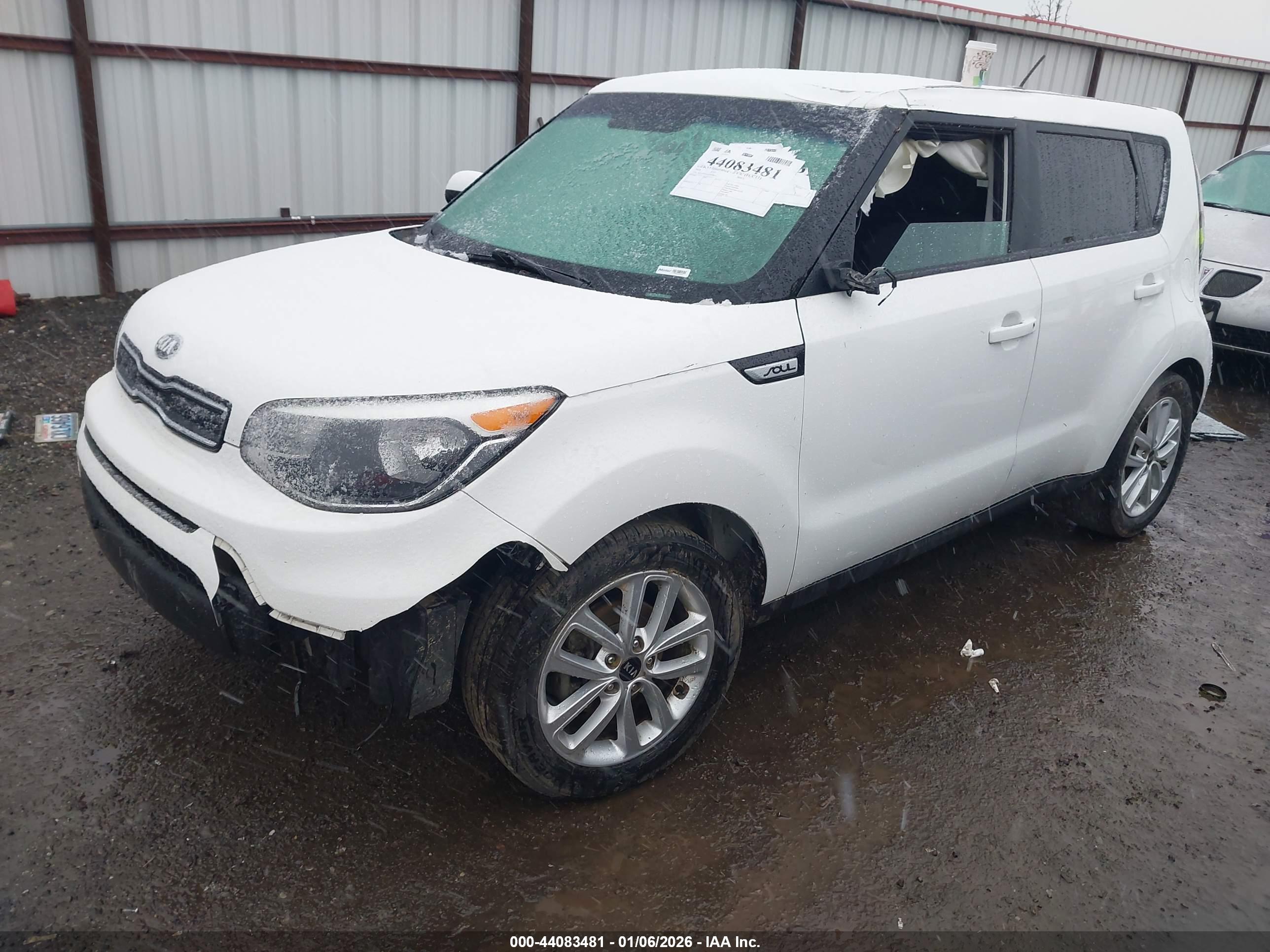 KIA SOUL image 2