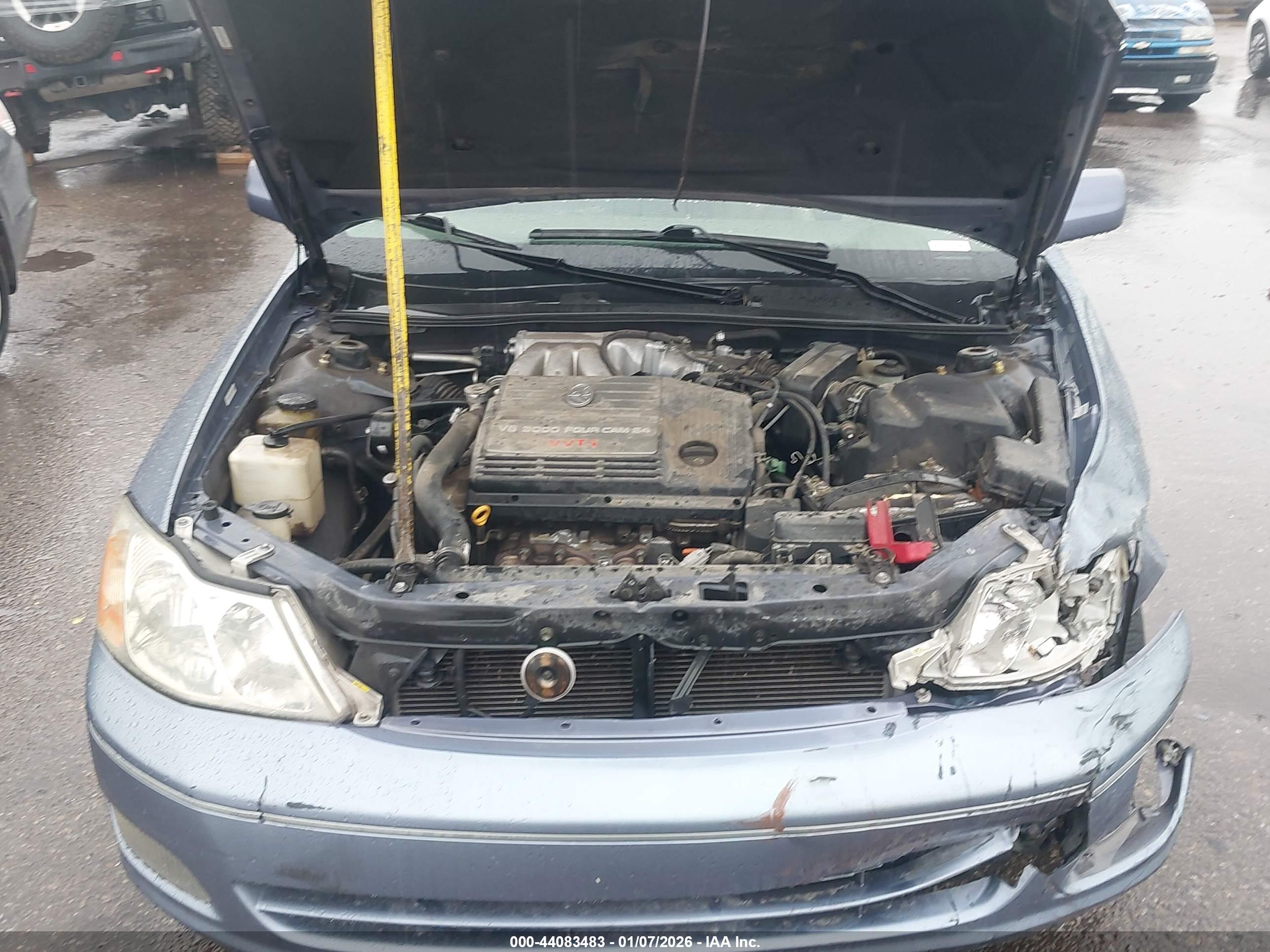 TOYOTA AVALON image 10