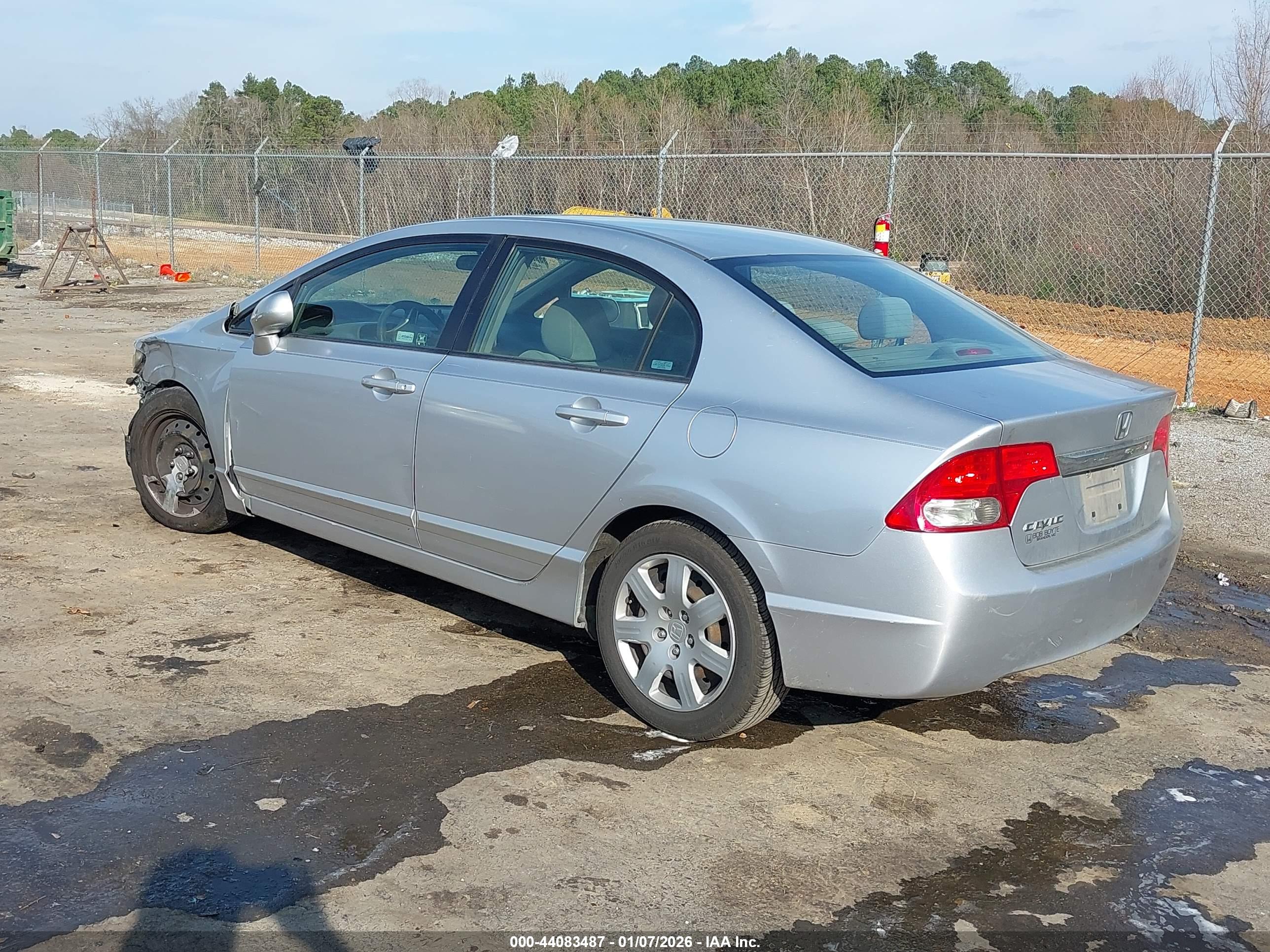 HONDA CIVIC image 3