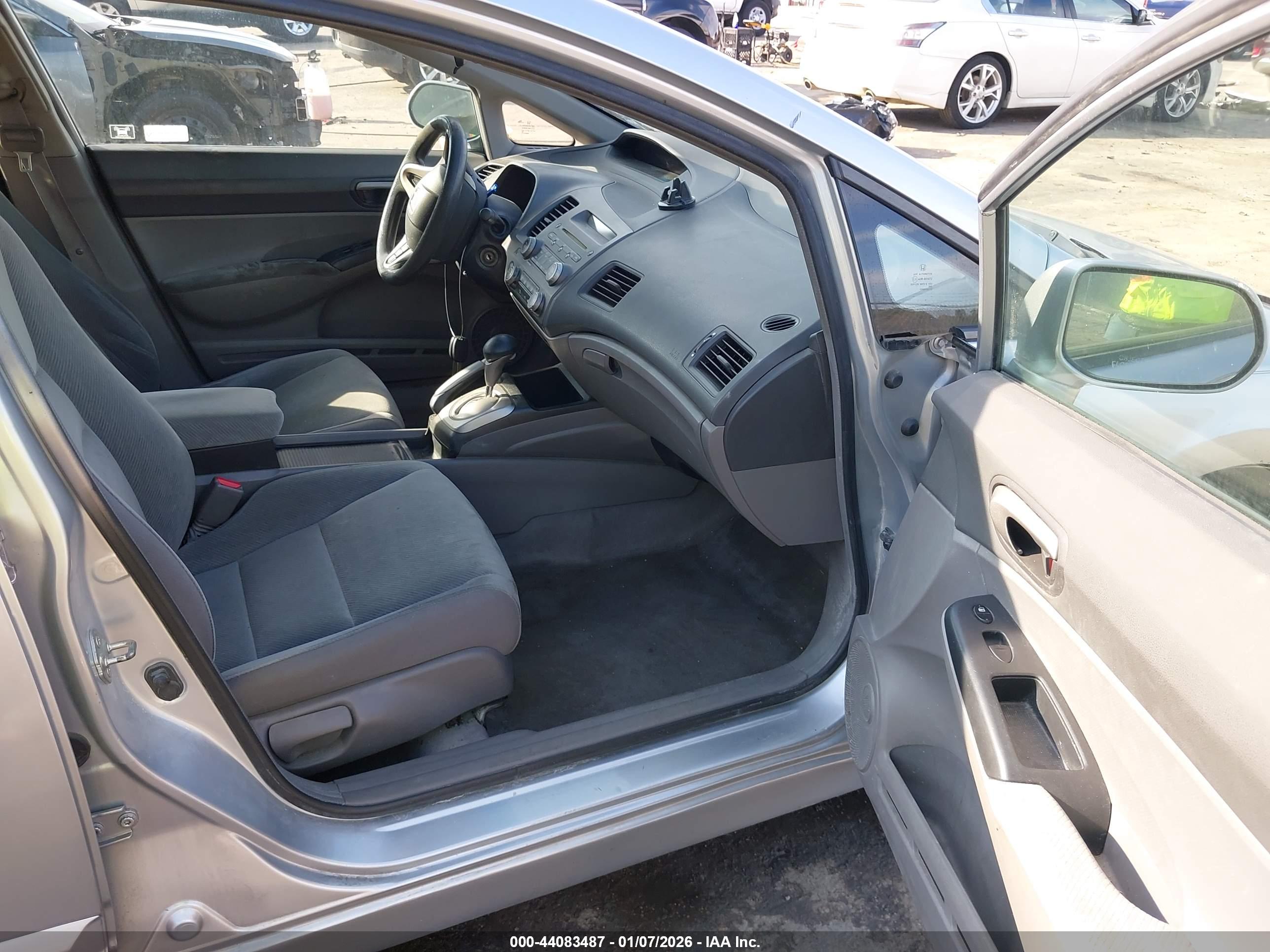 HONDA CIVIC image 5
