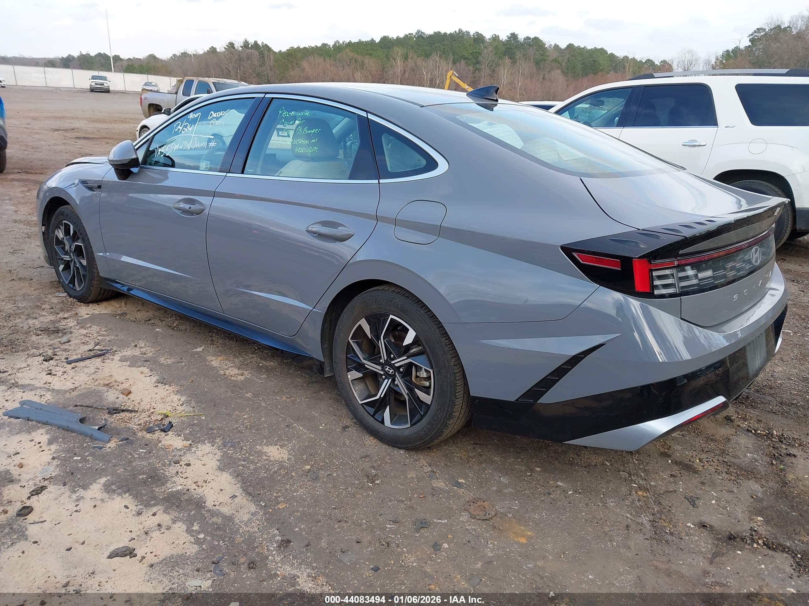 HYUNDAI SONATA image 3