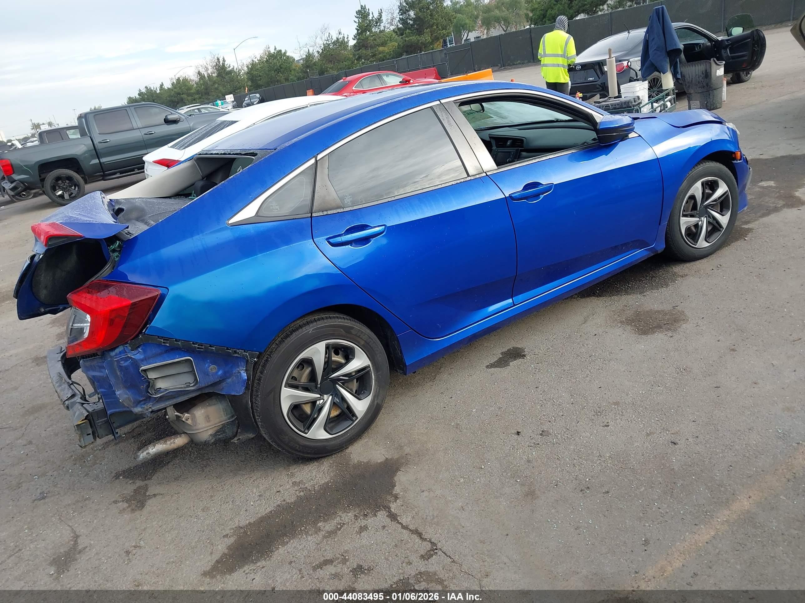 HONDA CIVIC image 4
