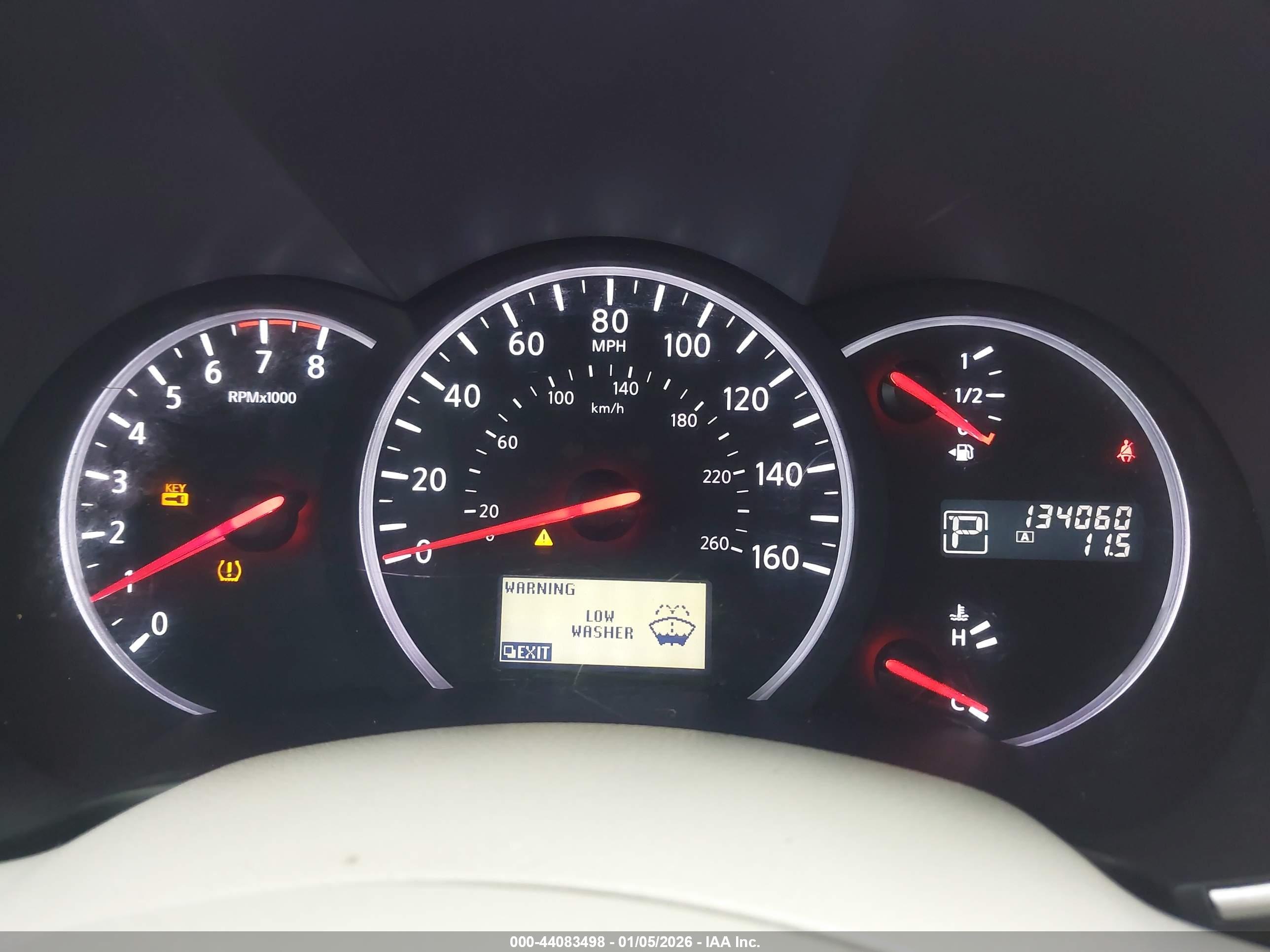 NISSAN QUEST image 7