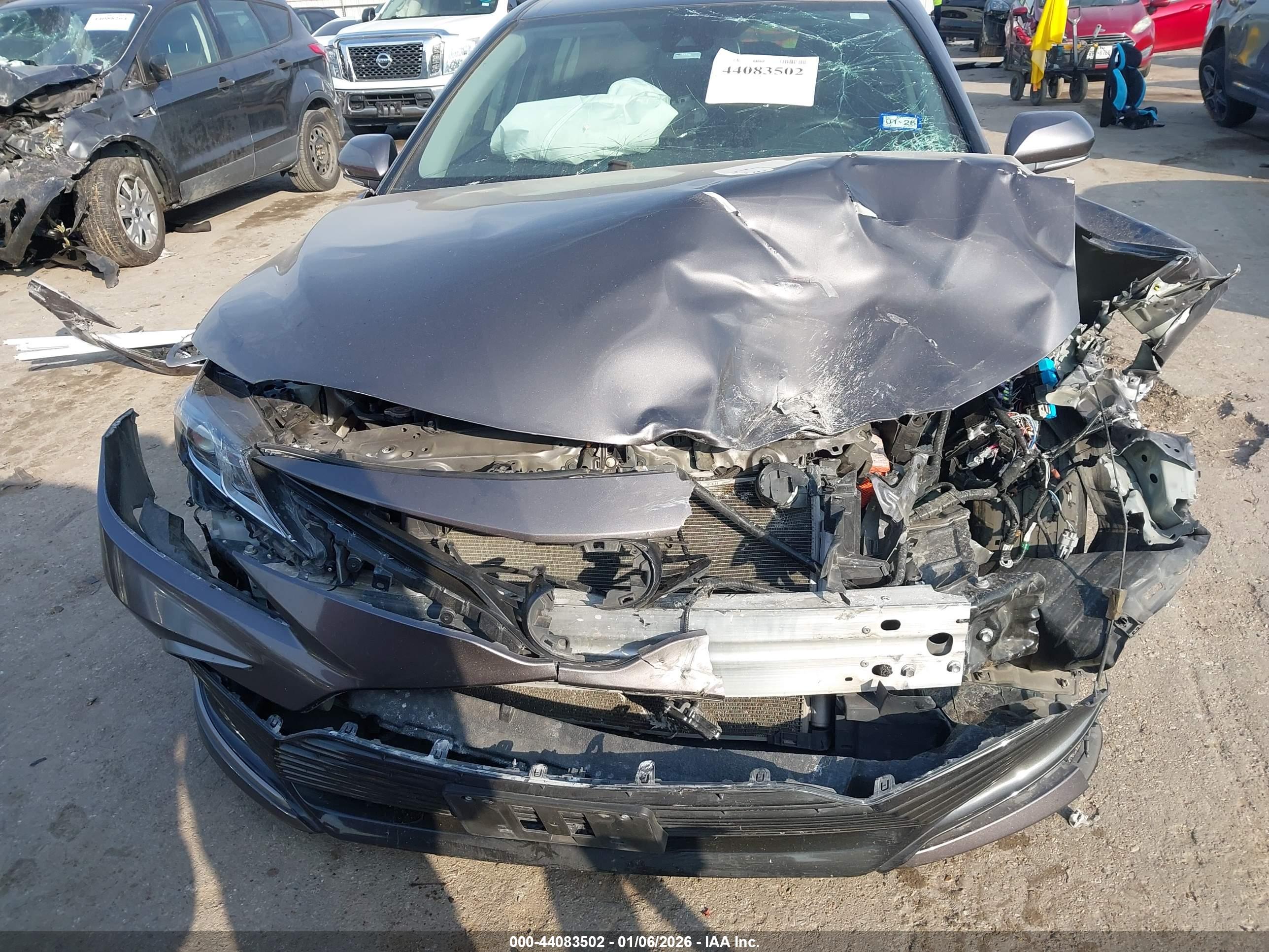 TOYOTA CAMRY image 6
