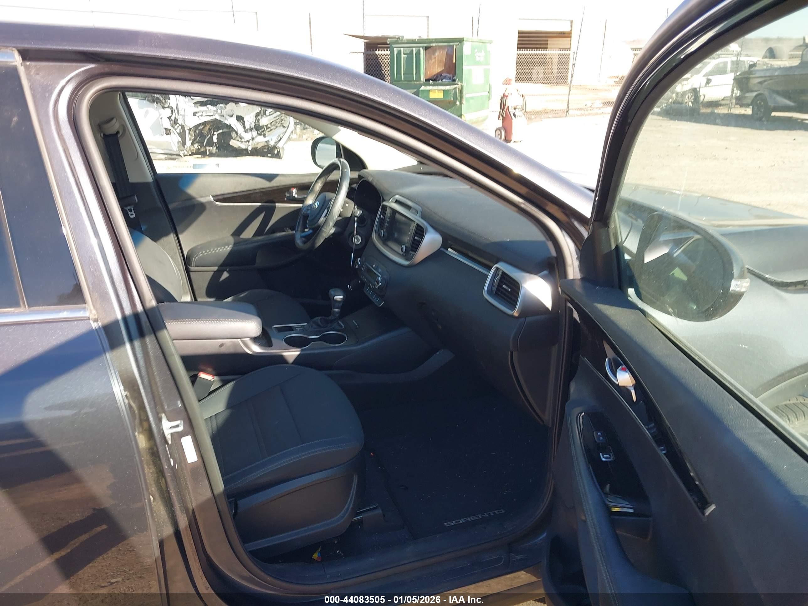 KIA SORENTO image 5