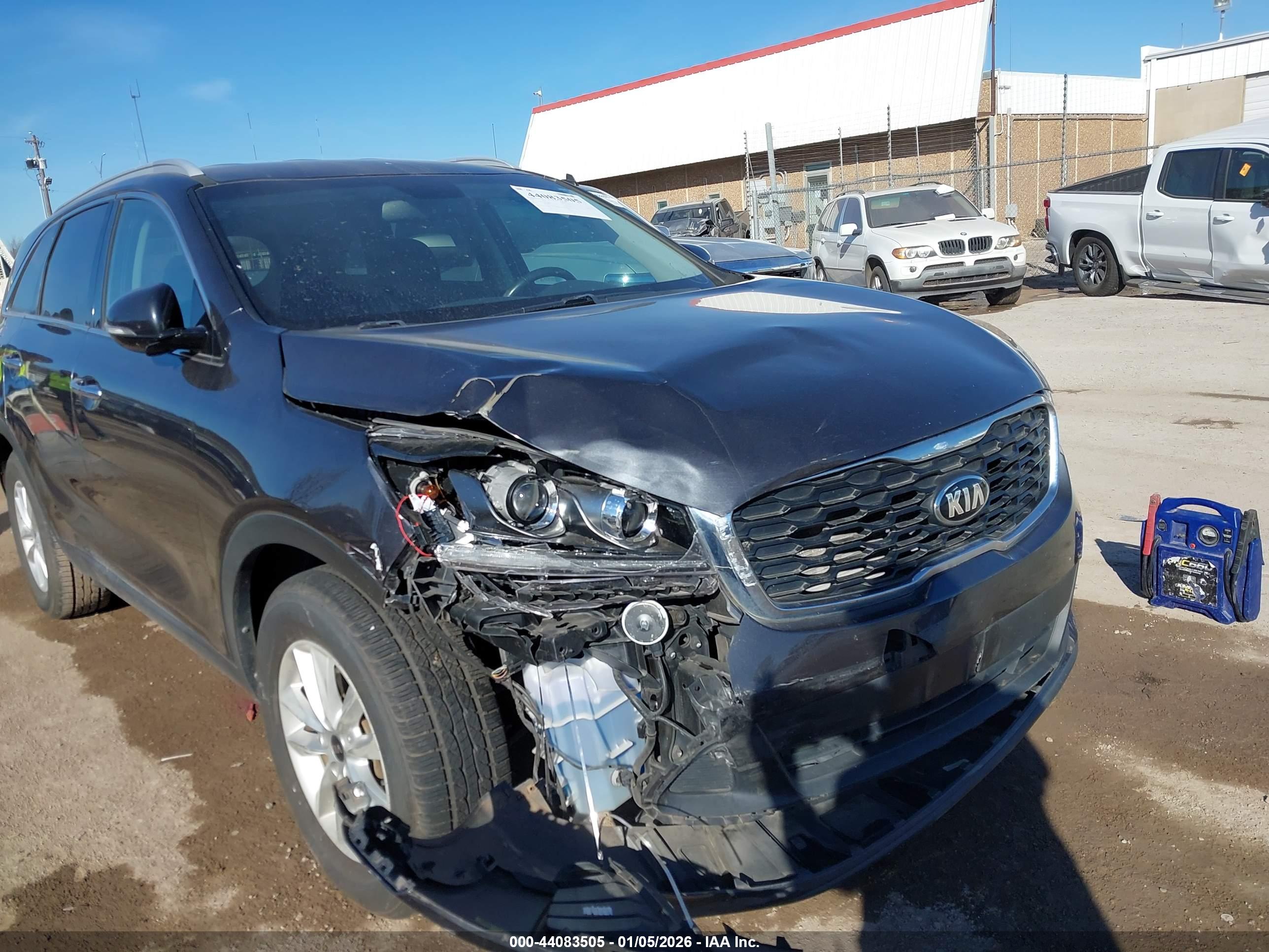 KIA SORENTO image 6