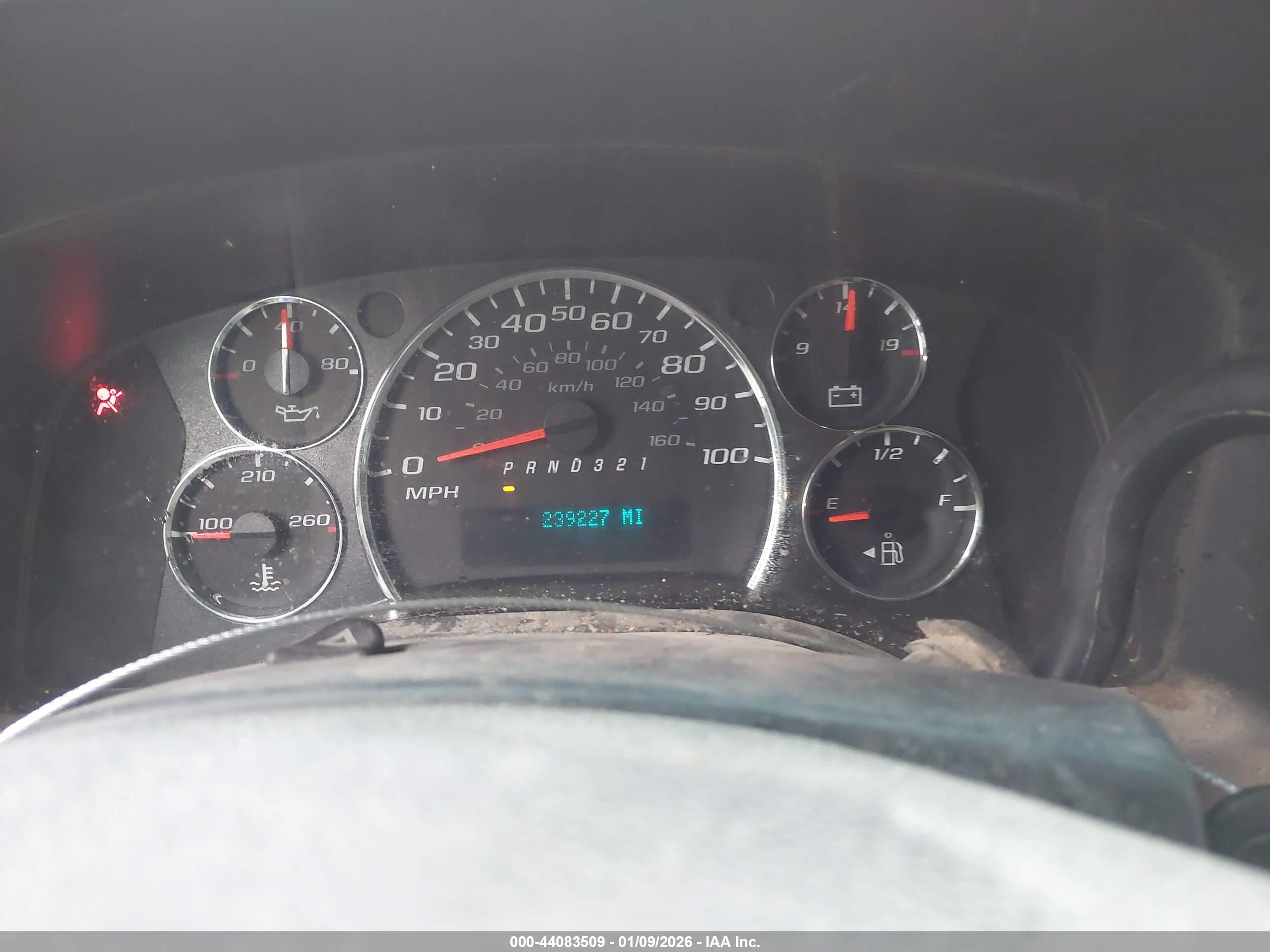 CHEVROLET EXPRESS image 7