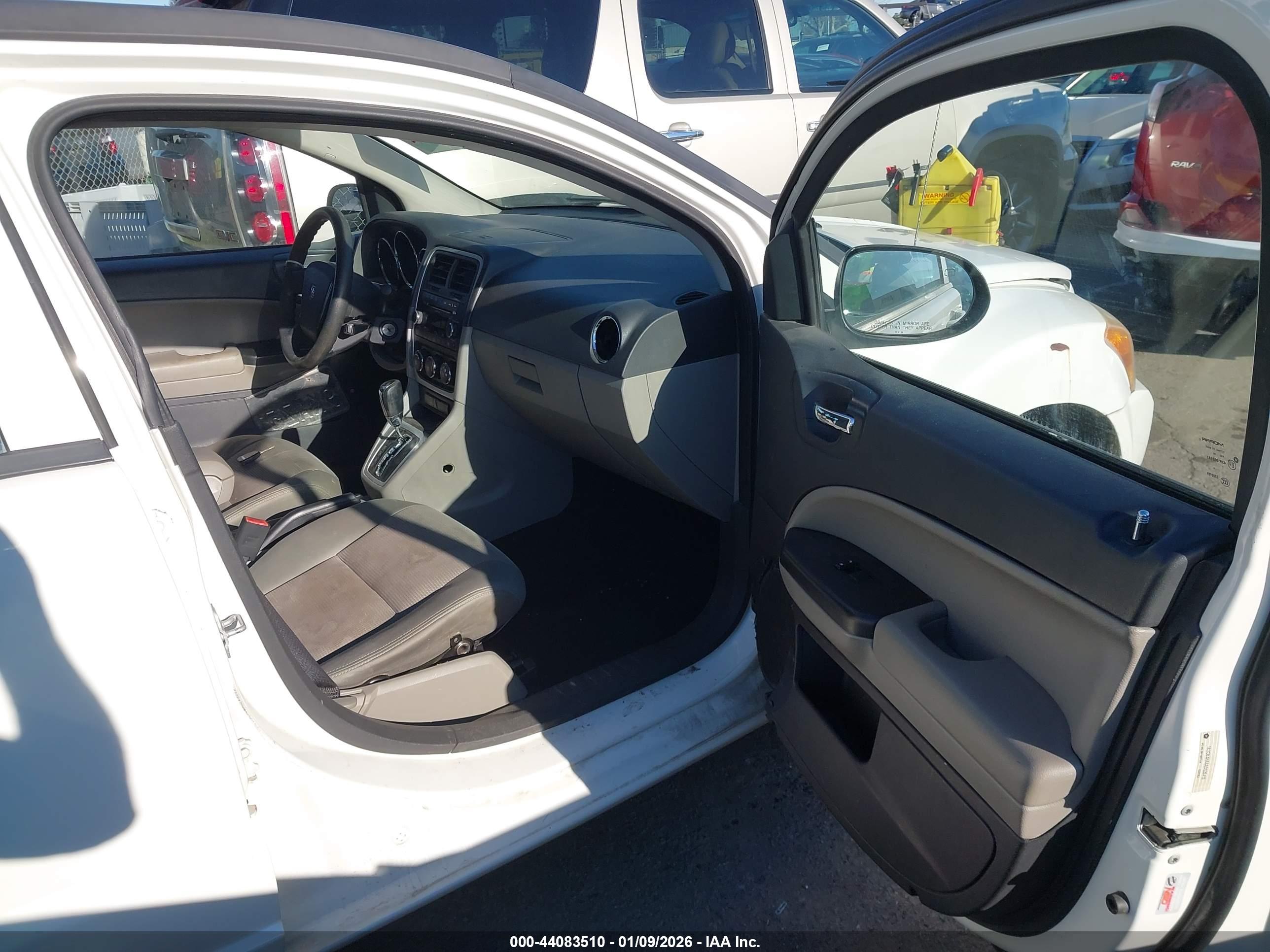 DODGE CALIBER image 5