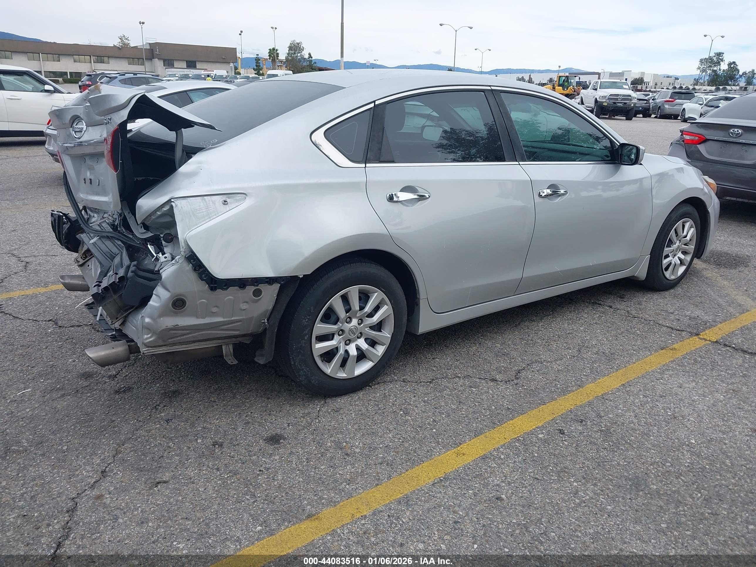 NISSAN ALTIMA image 4