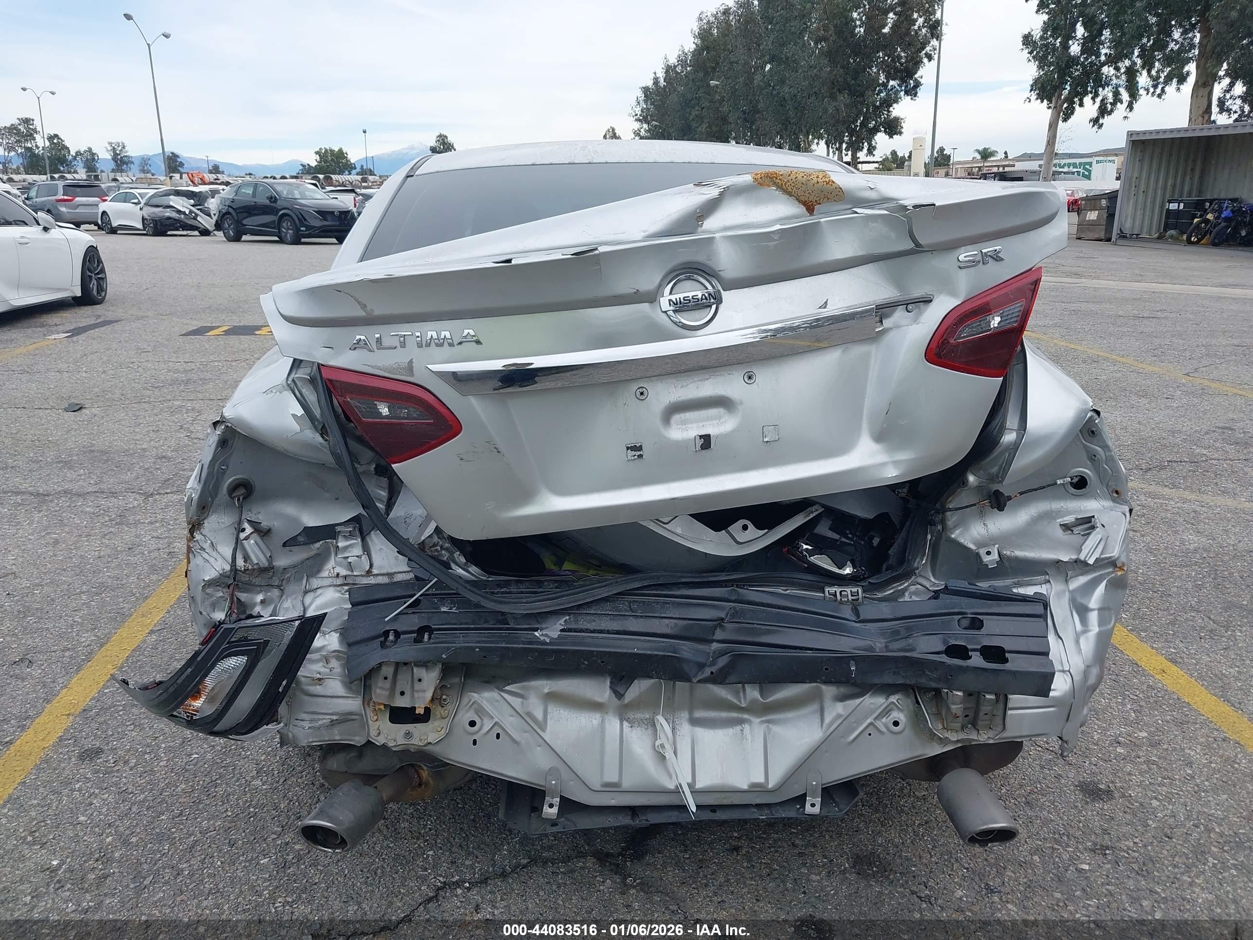 NISSAN ALTIMA image 6