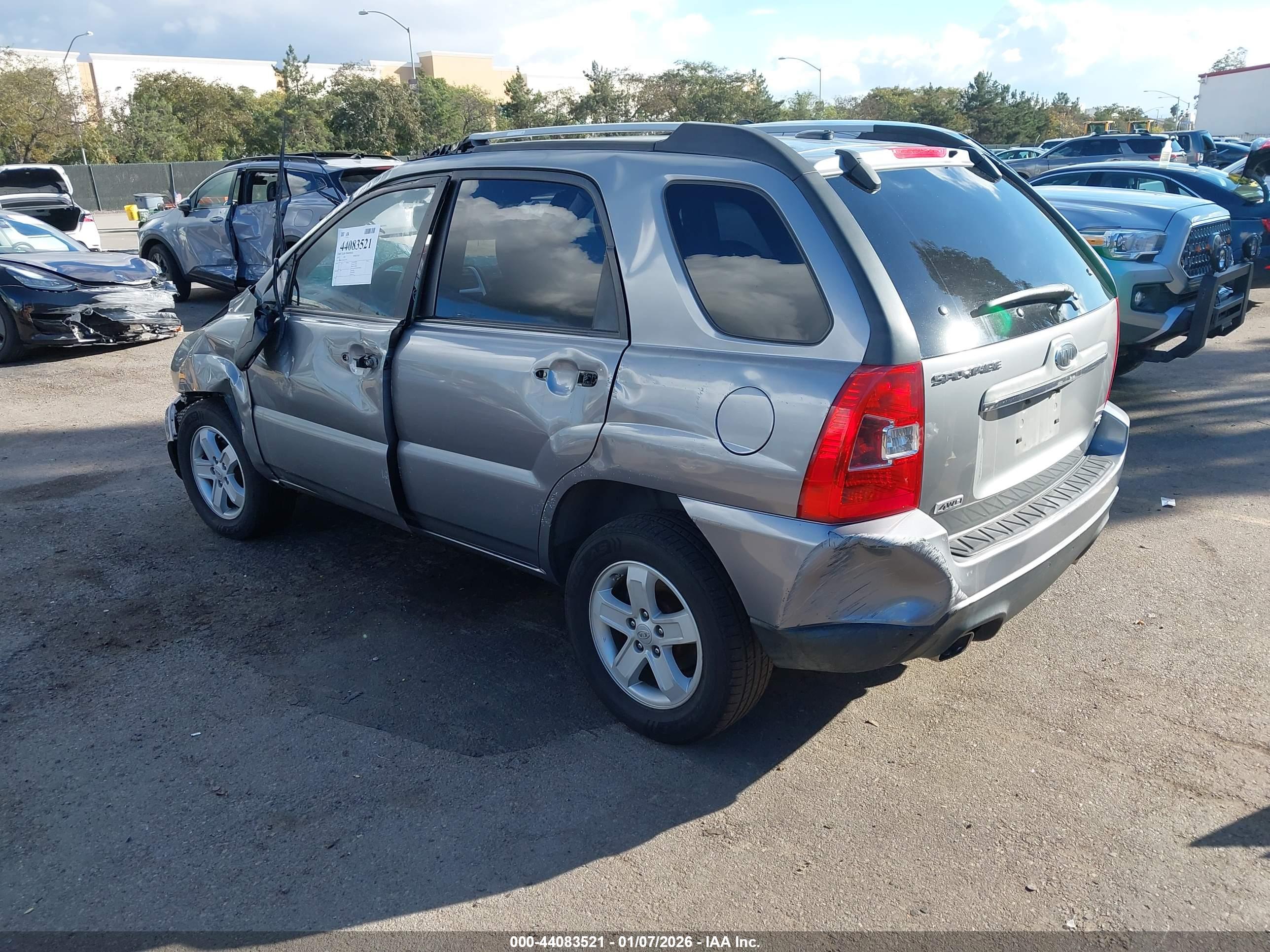 KIA SPORTAGE image 3