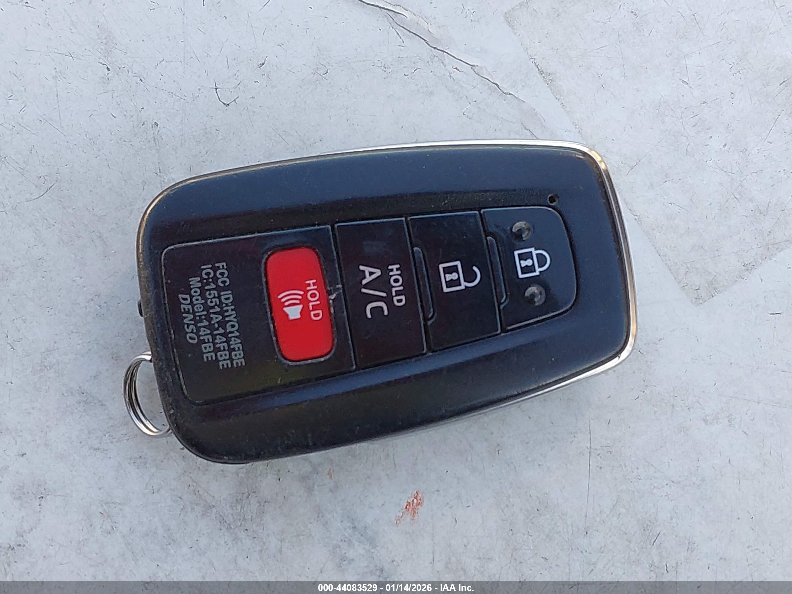 TOYOTA PRIUS image 11