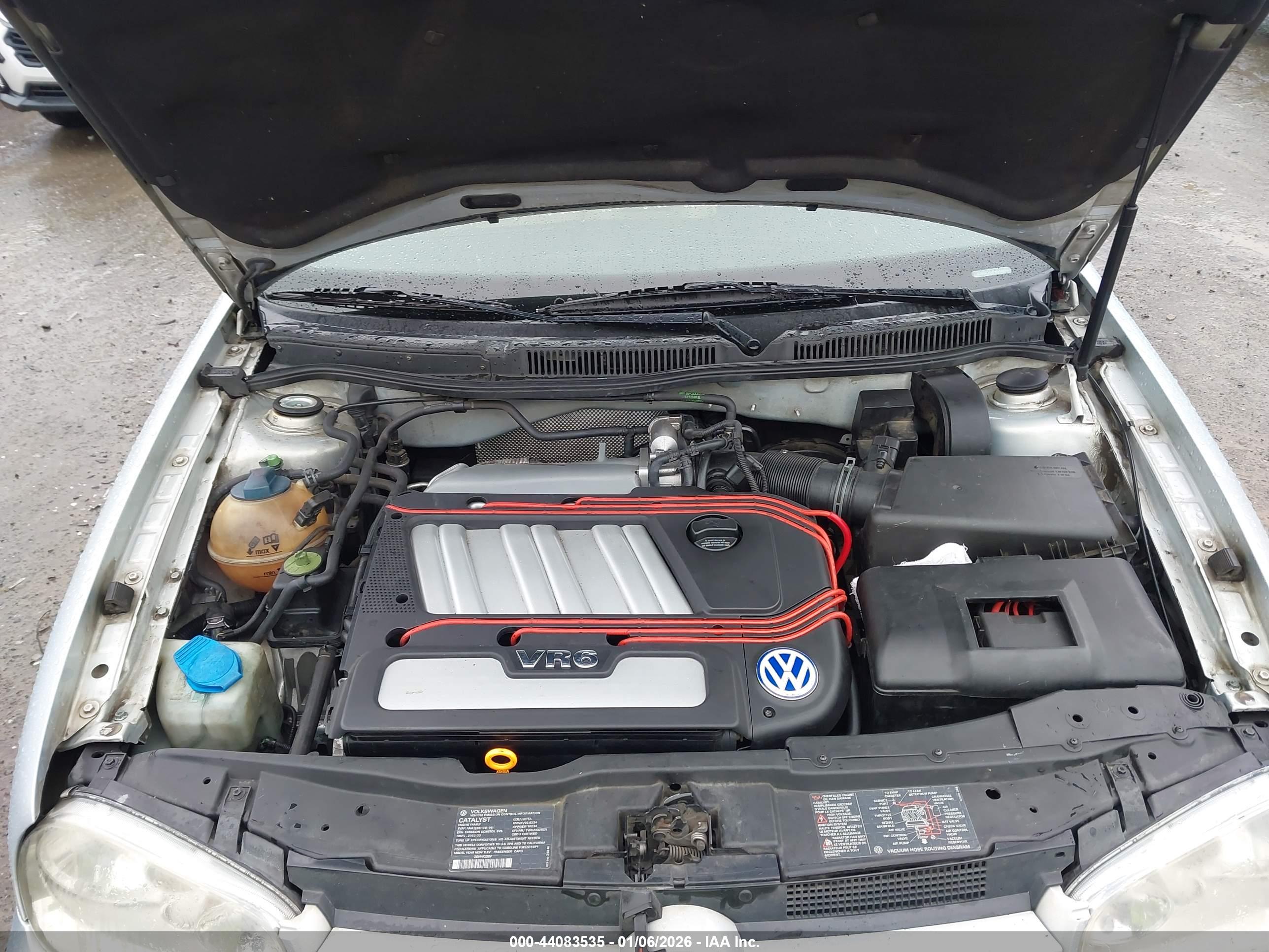 VOLKSWAGEN GTI image 10