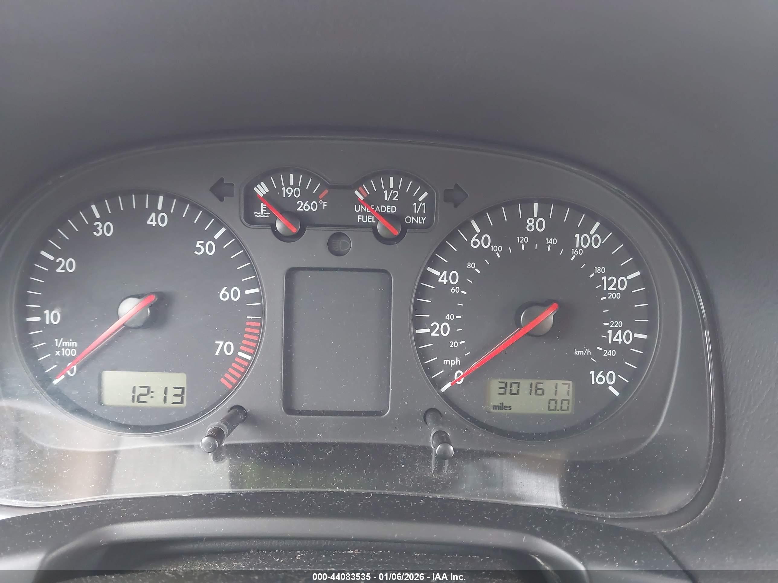 VOLKSWAGEN GTI image 7