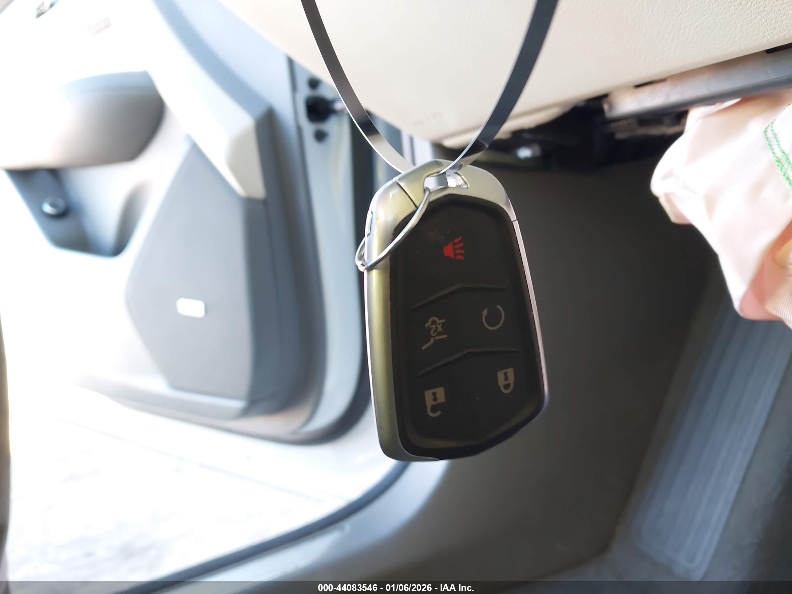 CADILLAC XT5 image 11