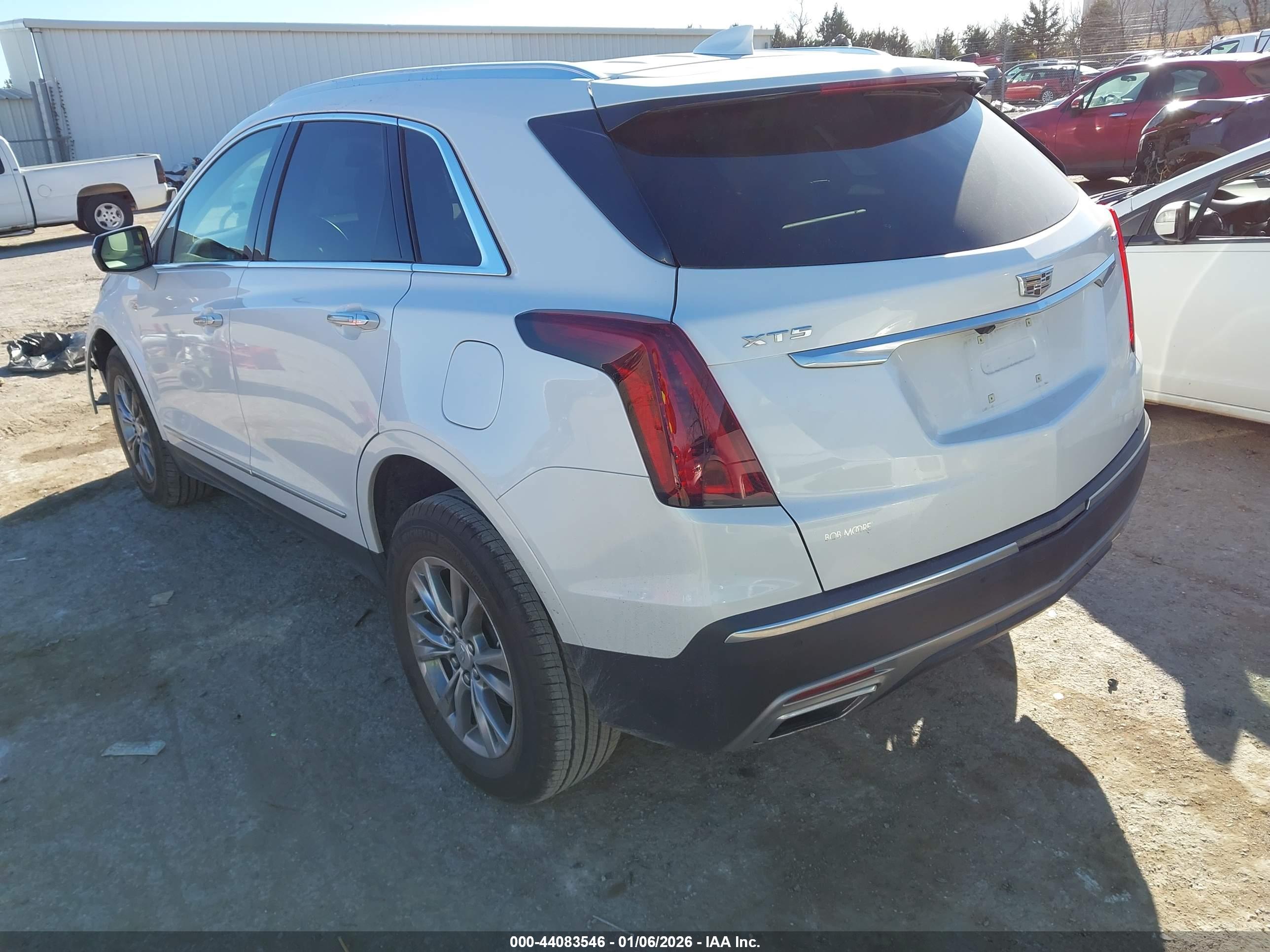 CADILLAC XT5 image 3