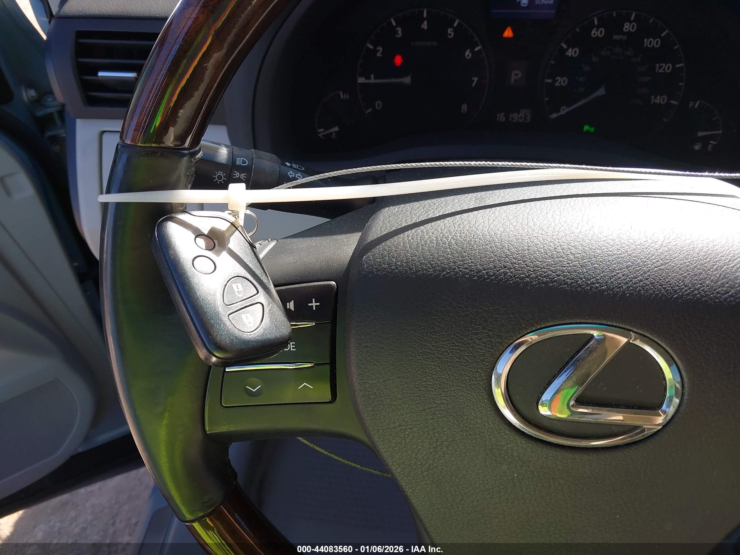 LEXUS RX image 11