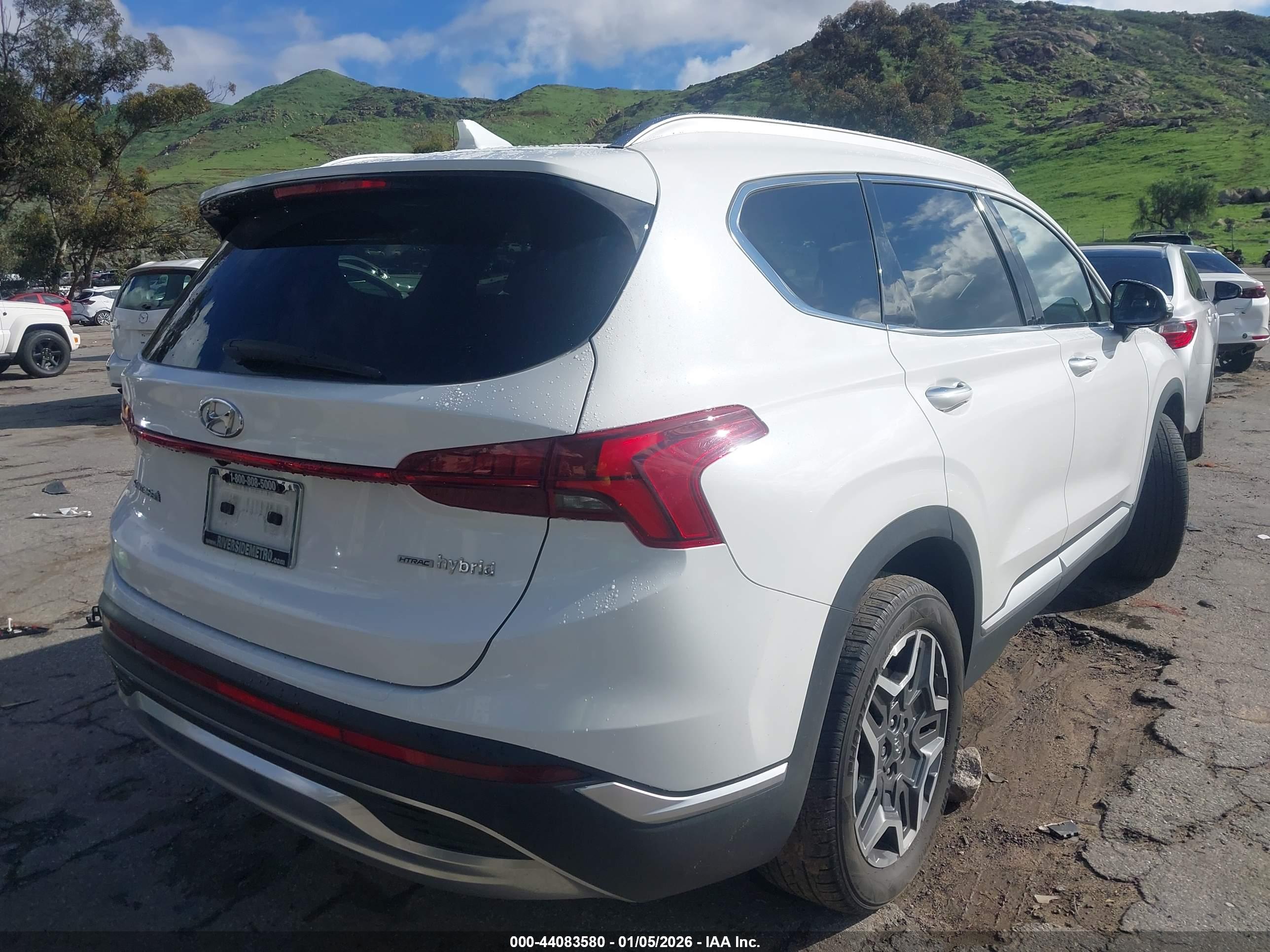 HYUNDAI SANTA image 4