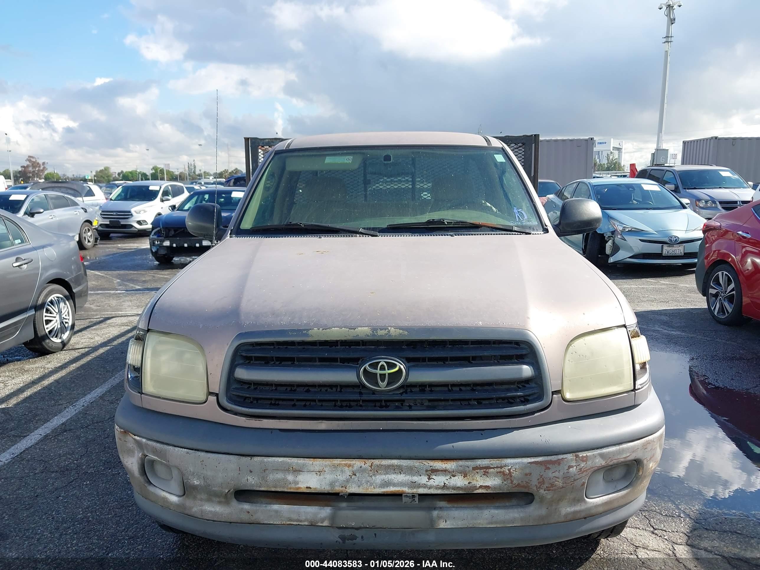 TOYOTA TUNDRA image 6