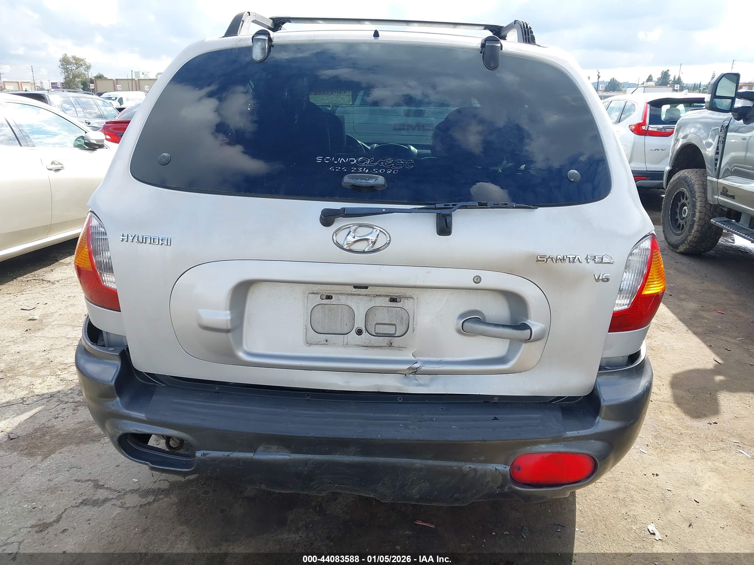 HYUNDAI SANTA image 6