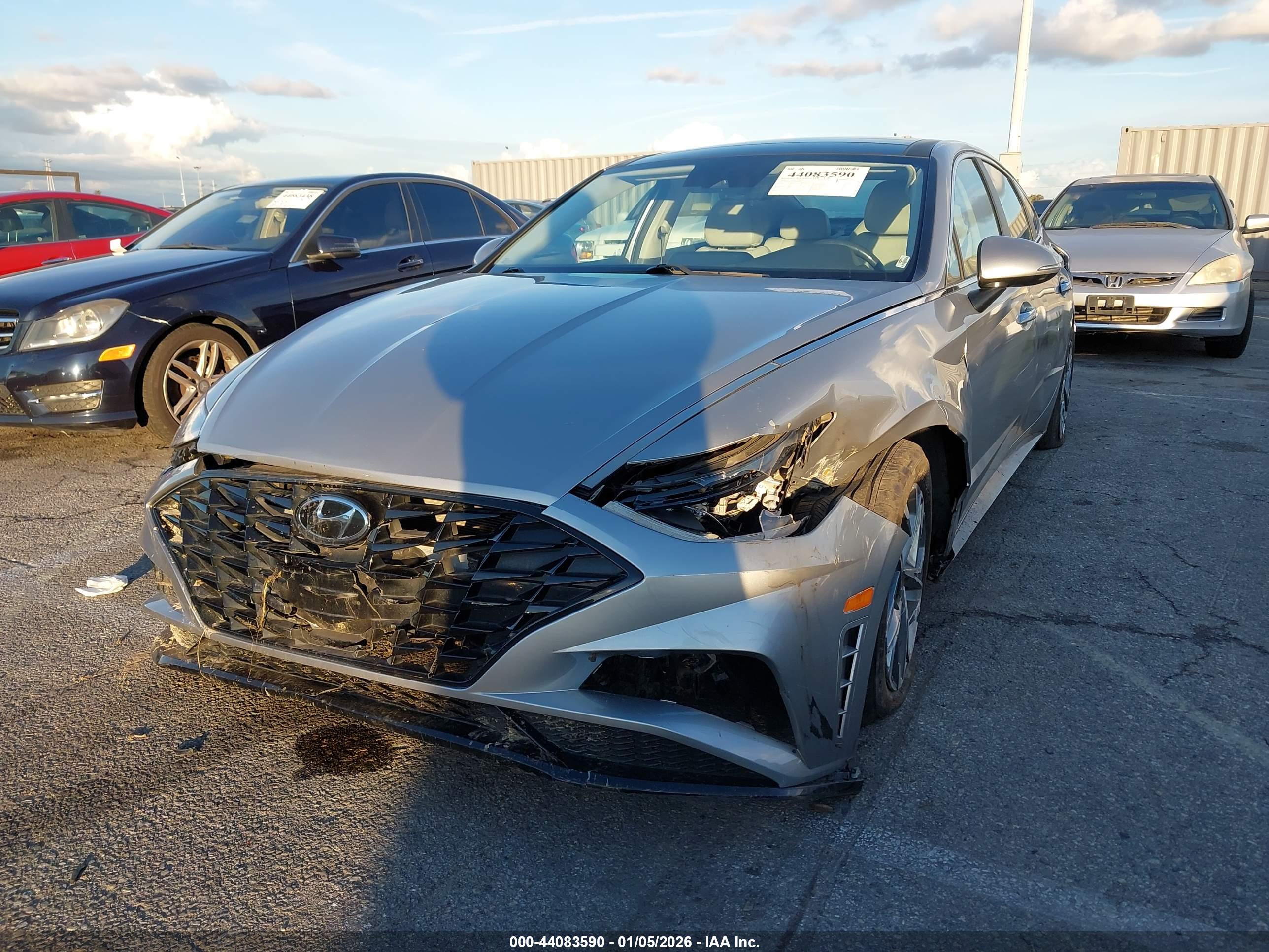 HYUNDAI SONATA image 2
