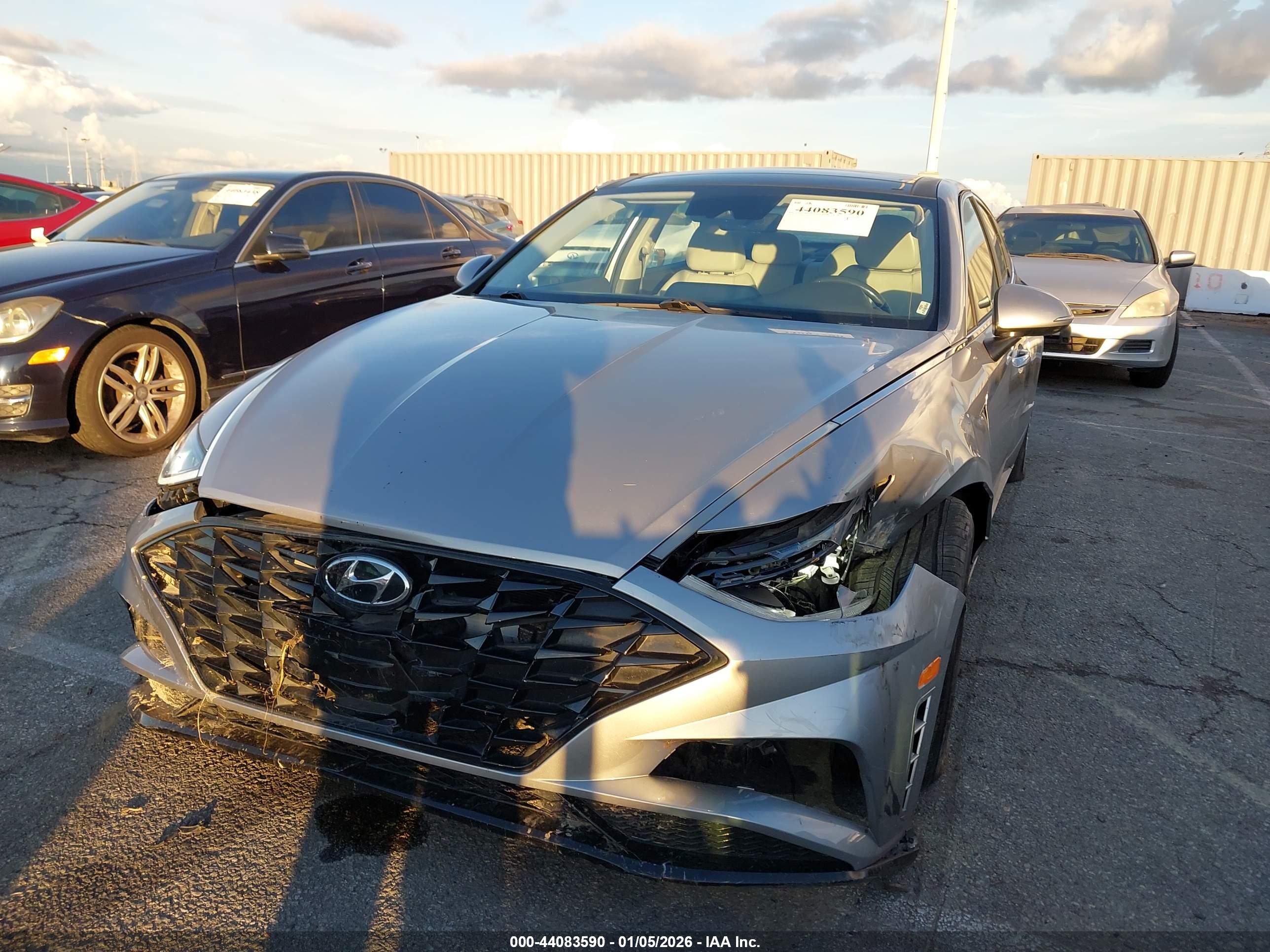 HYUNDAI SONATA image 6