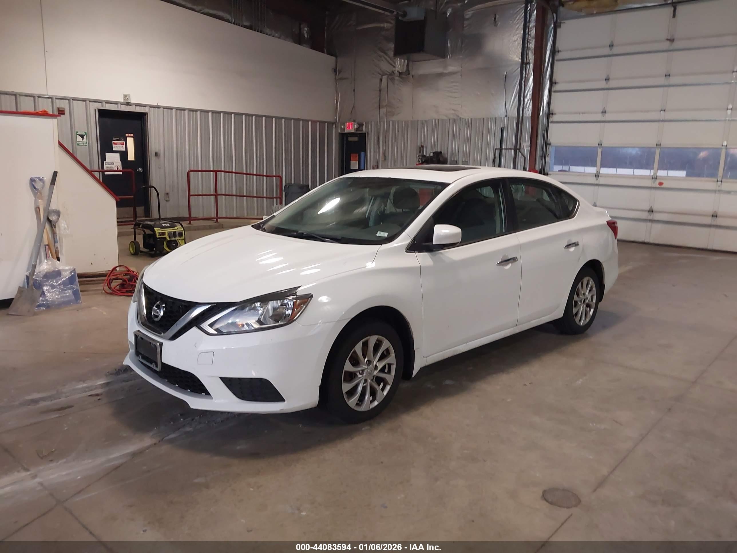 NISSAN SENTRA image 2