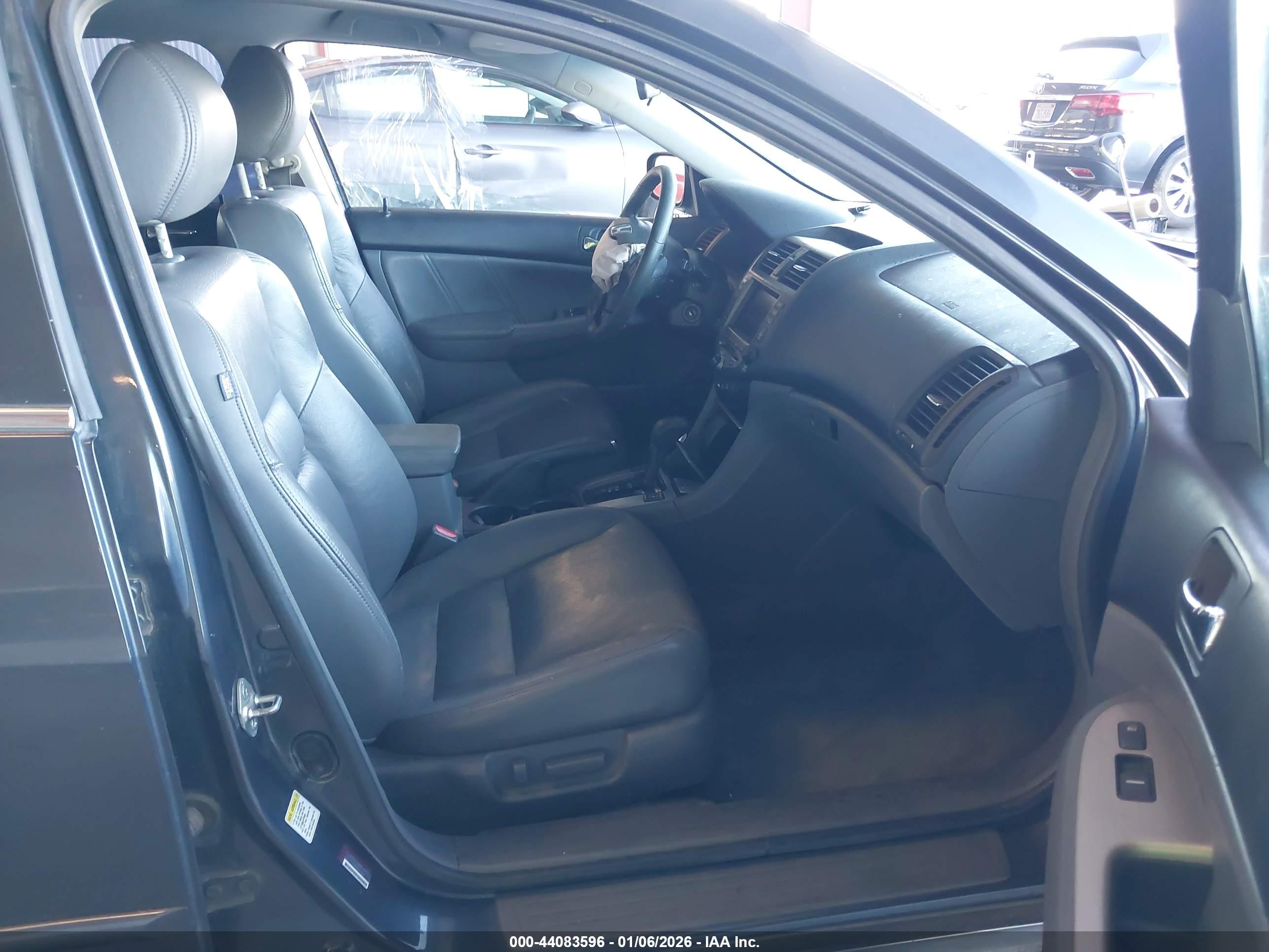 HONDA ACCORD image 5