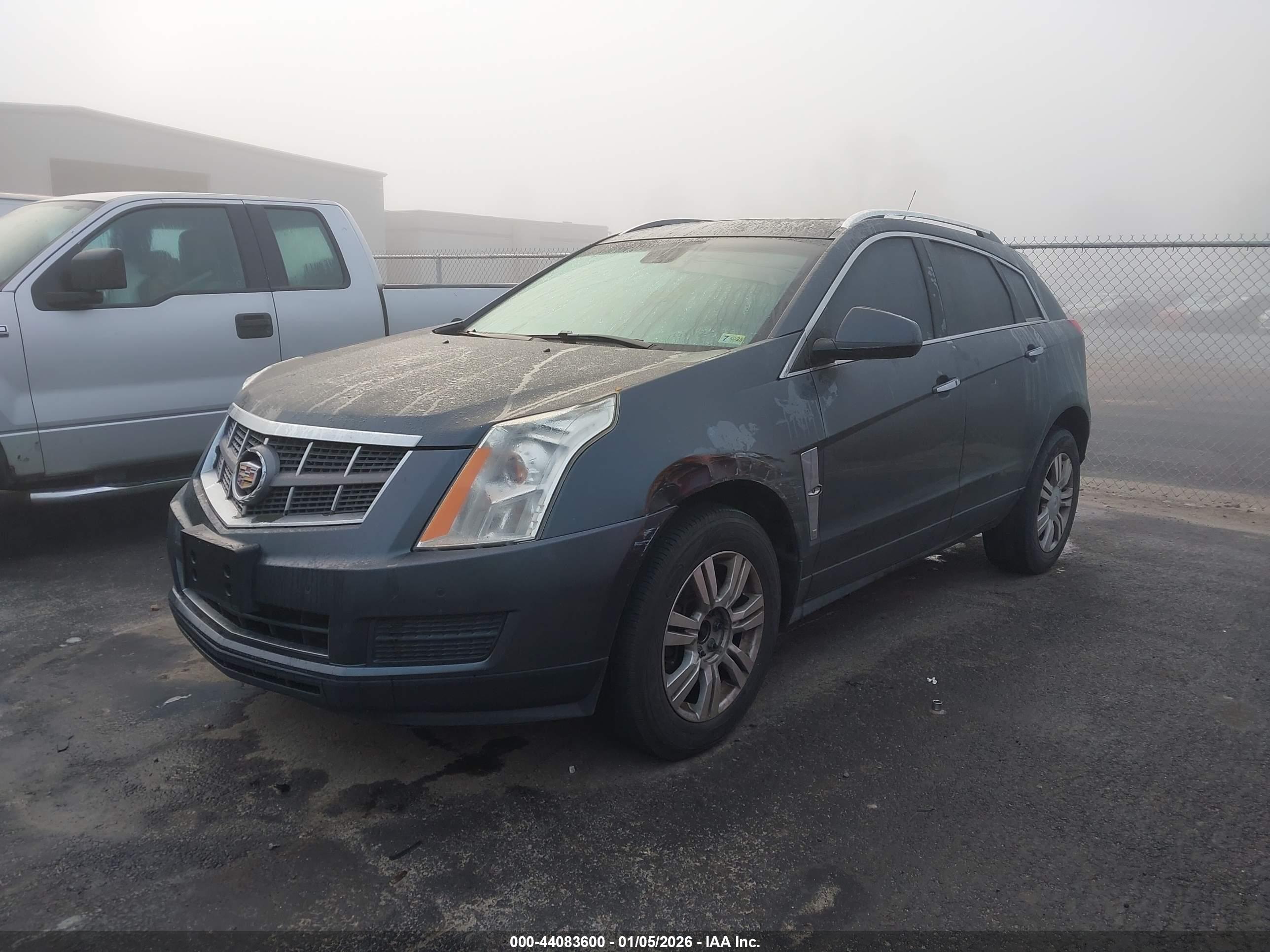 CADILLAC SRX image 2