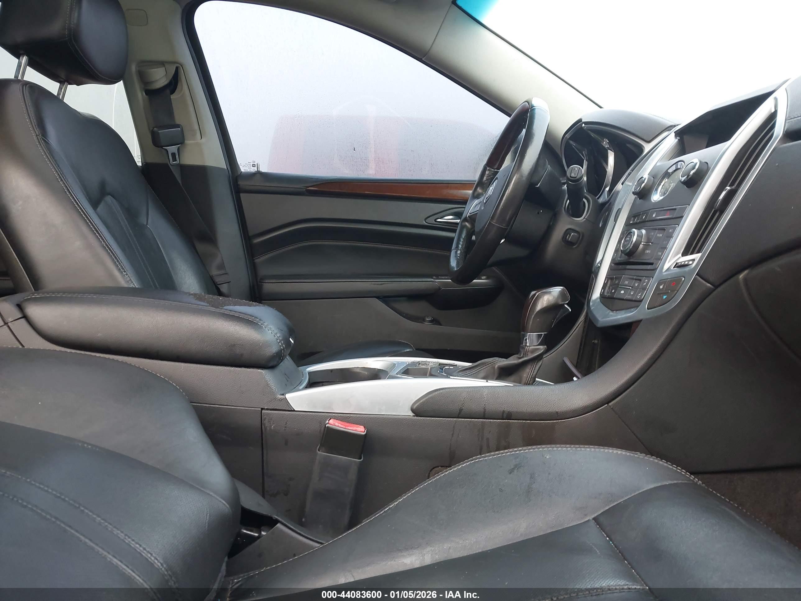 CADILLAC SRX image 5