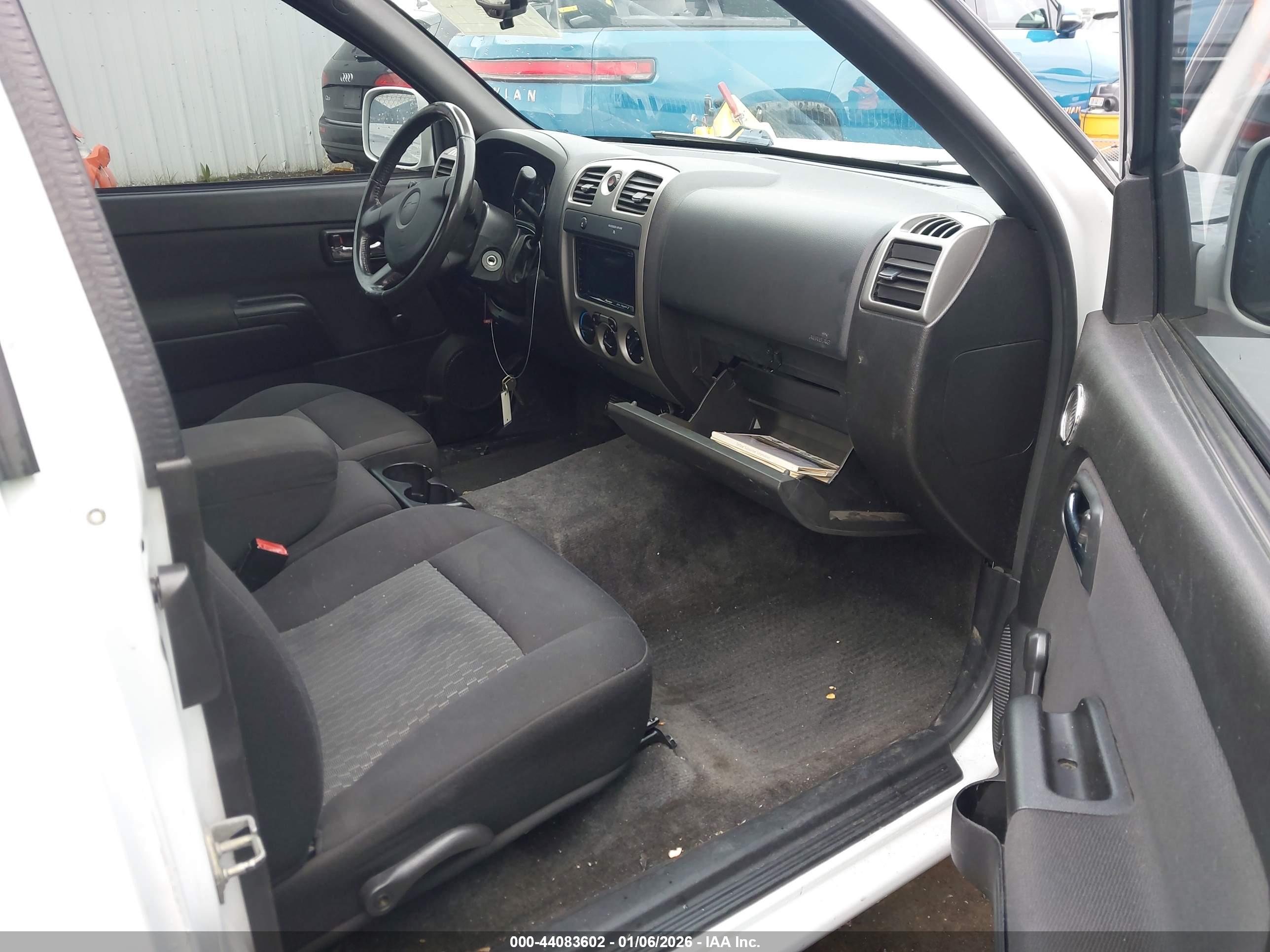CHEVROLET COLORADO image 5