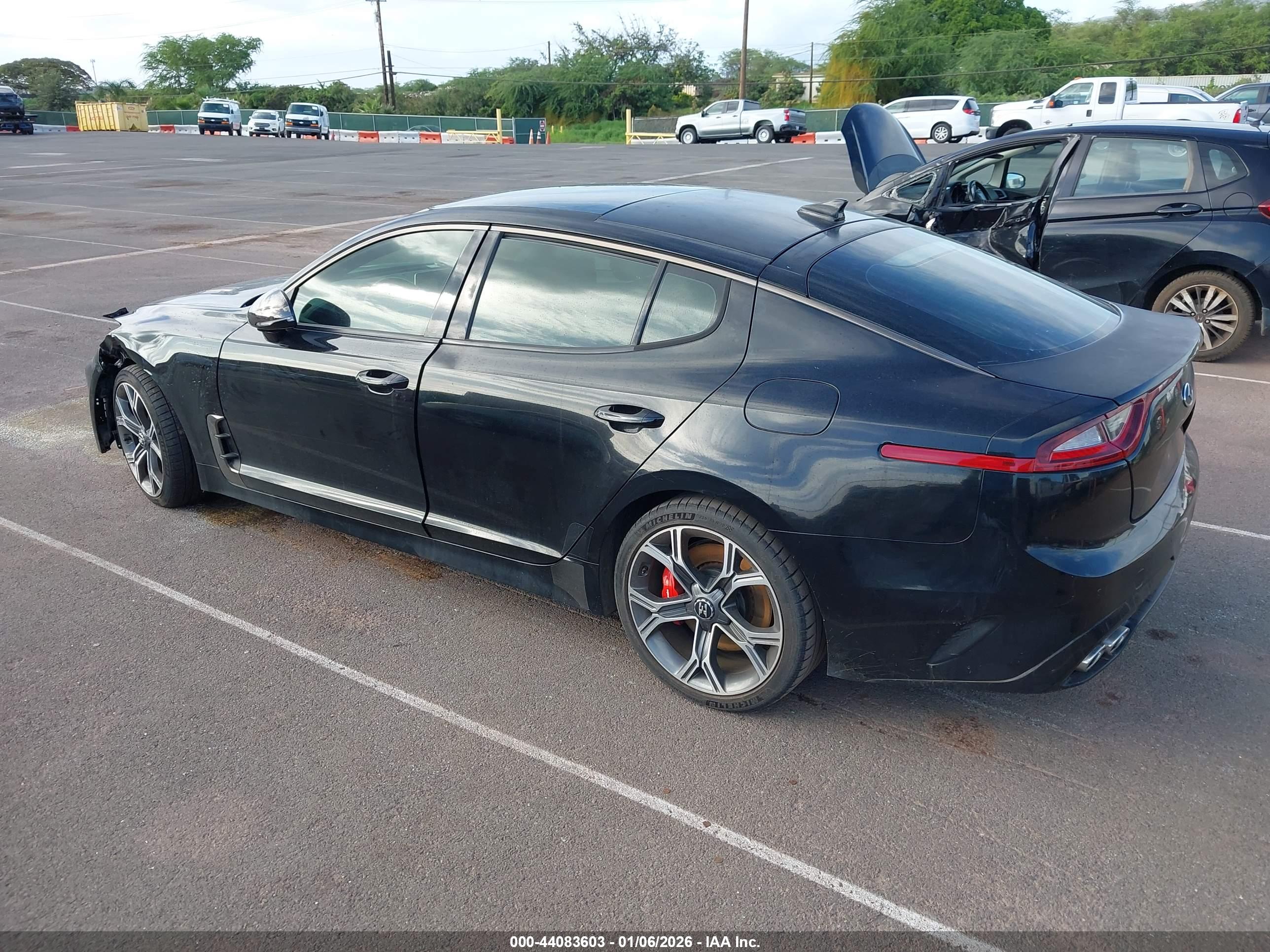 KIA STINGER image 3