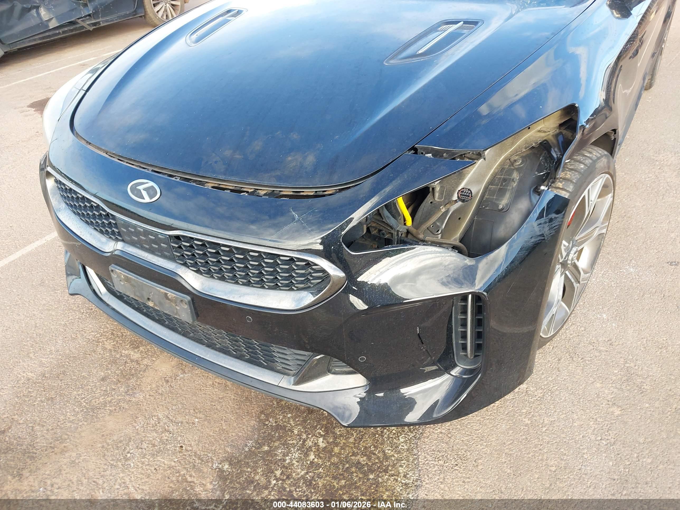 KIA STINGER image 6