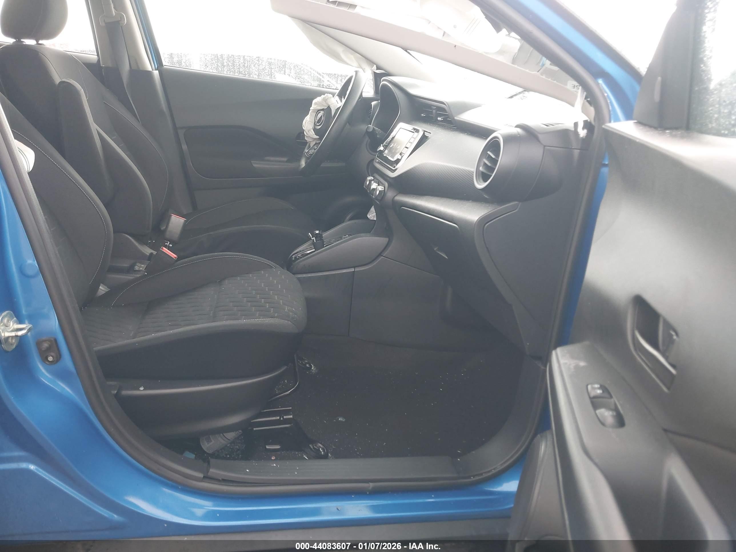 NISSAN KICKS image 5