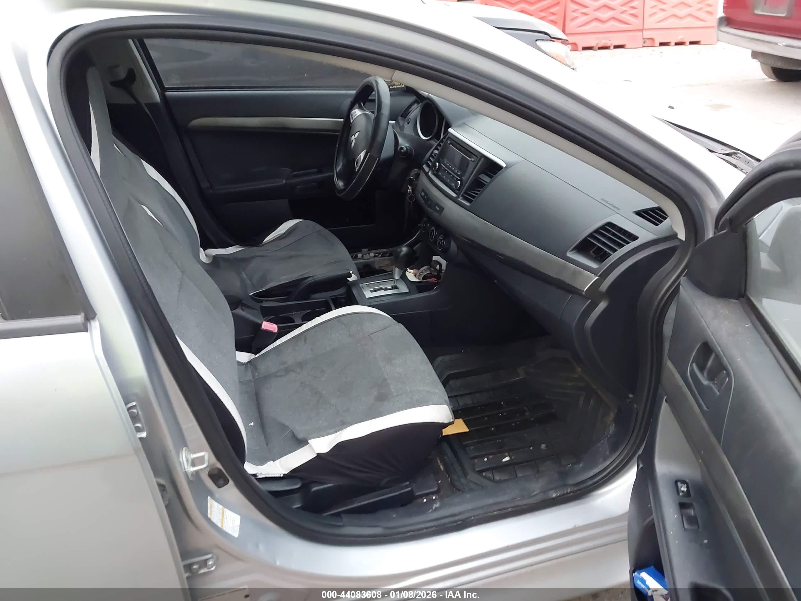 MITSUBISHI LANCER image 5