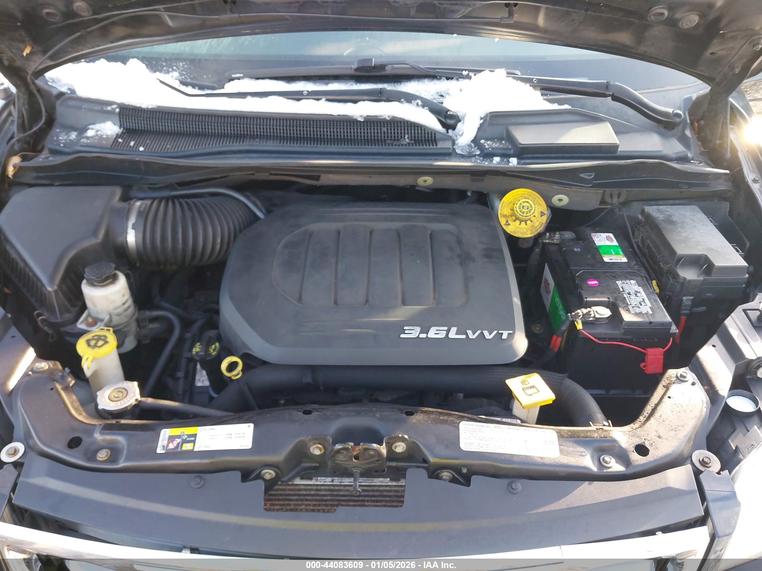 CHRYSLER TOWN image 10