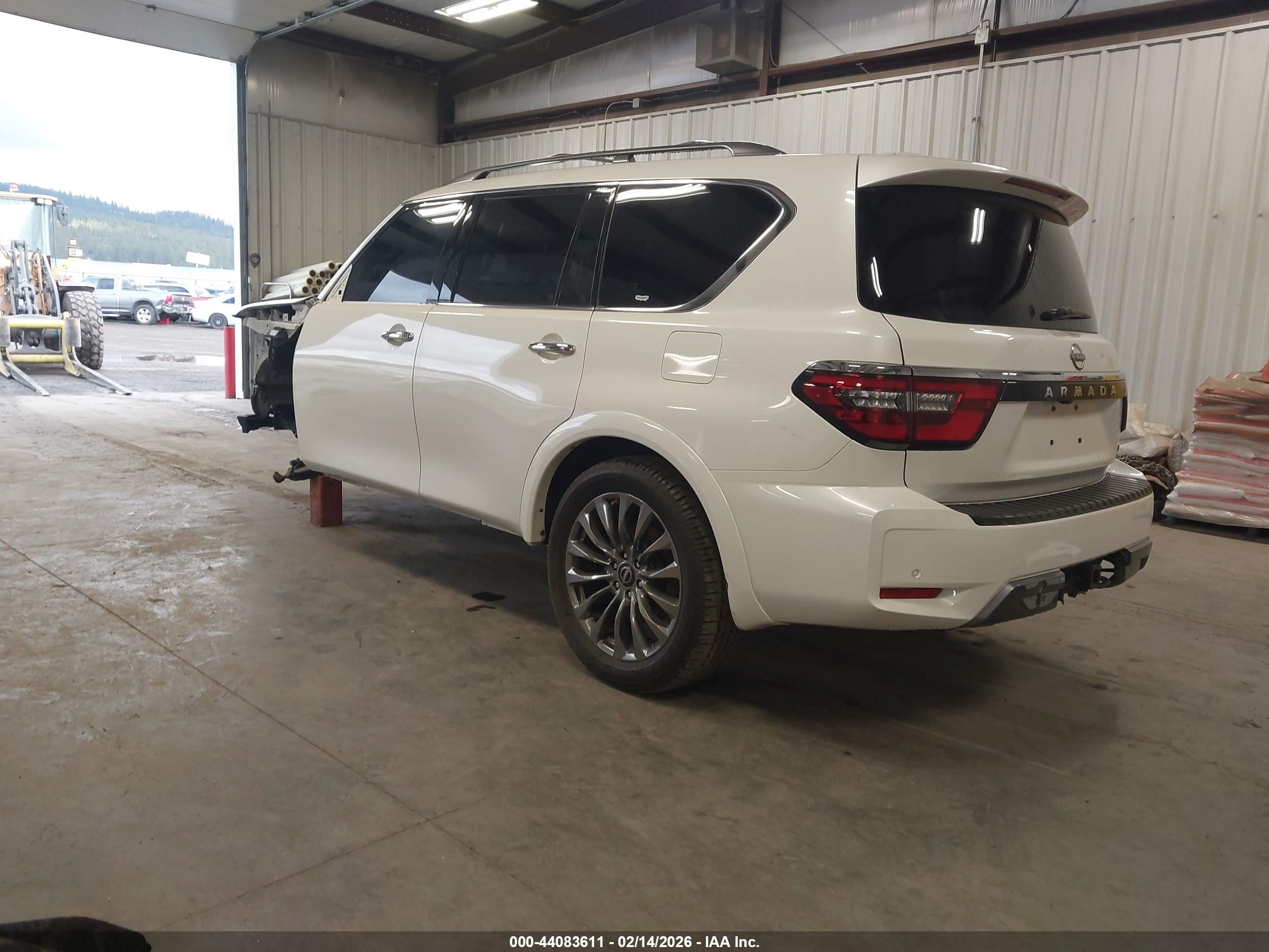 NISSAN ARMADA image 3