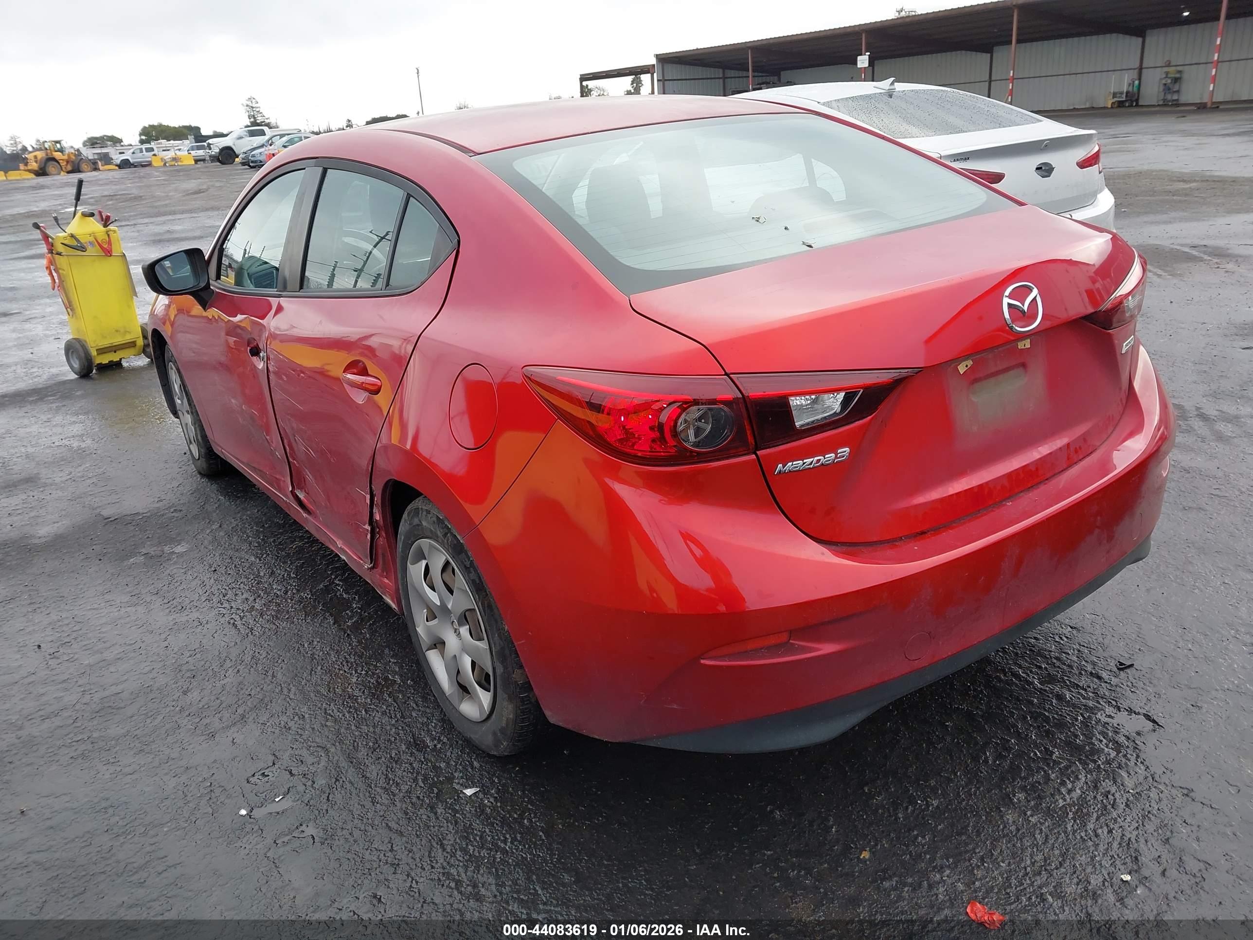 MAZDA MAZDA3 image 3